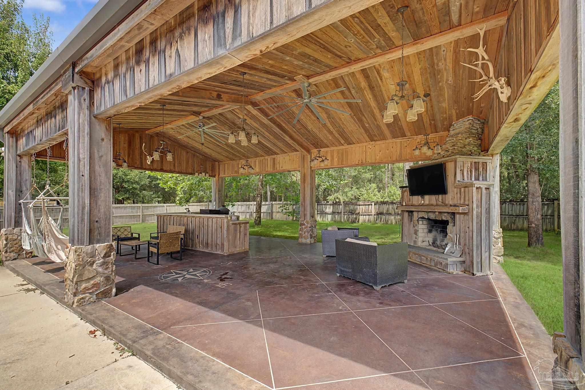 2900 Wallace Lake Road Pace FL 32571