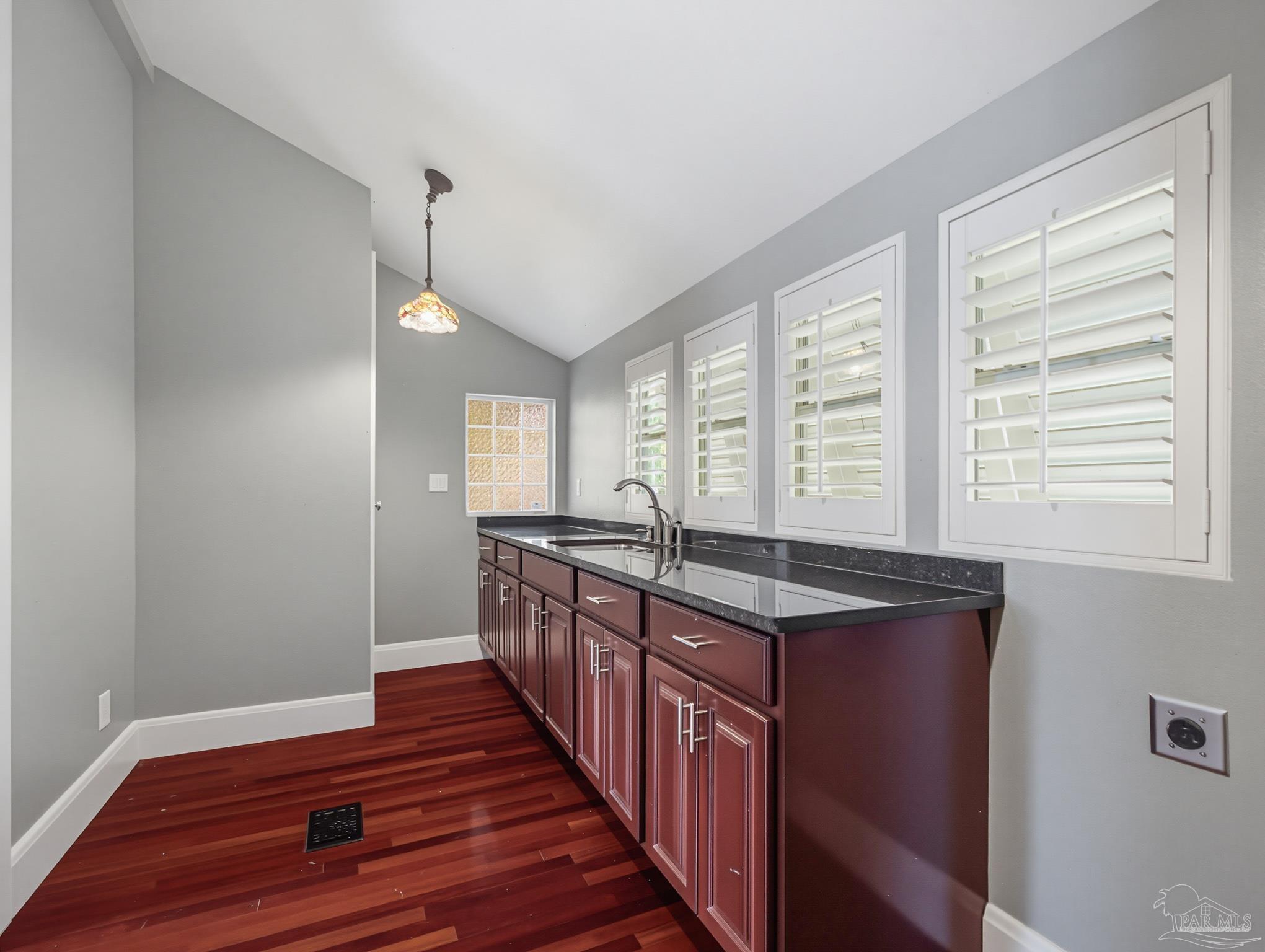 73 Scribner Avenue Defuniak Springs FL 32435