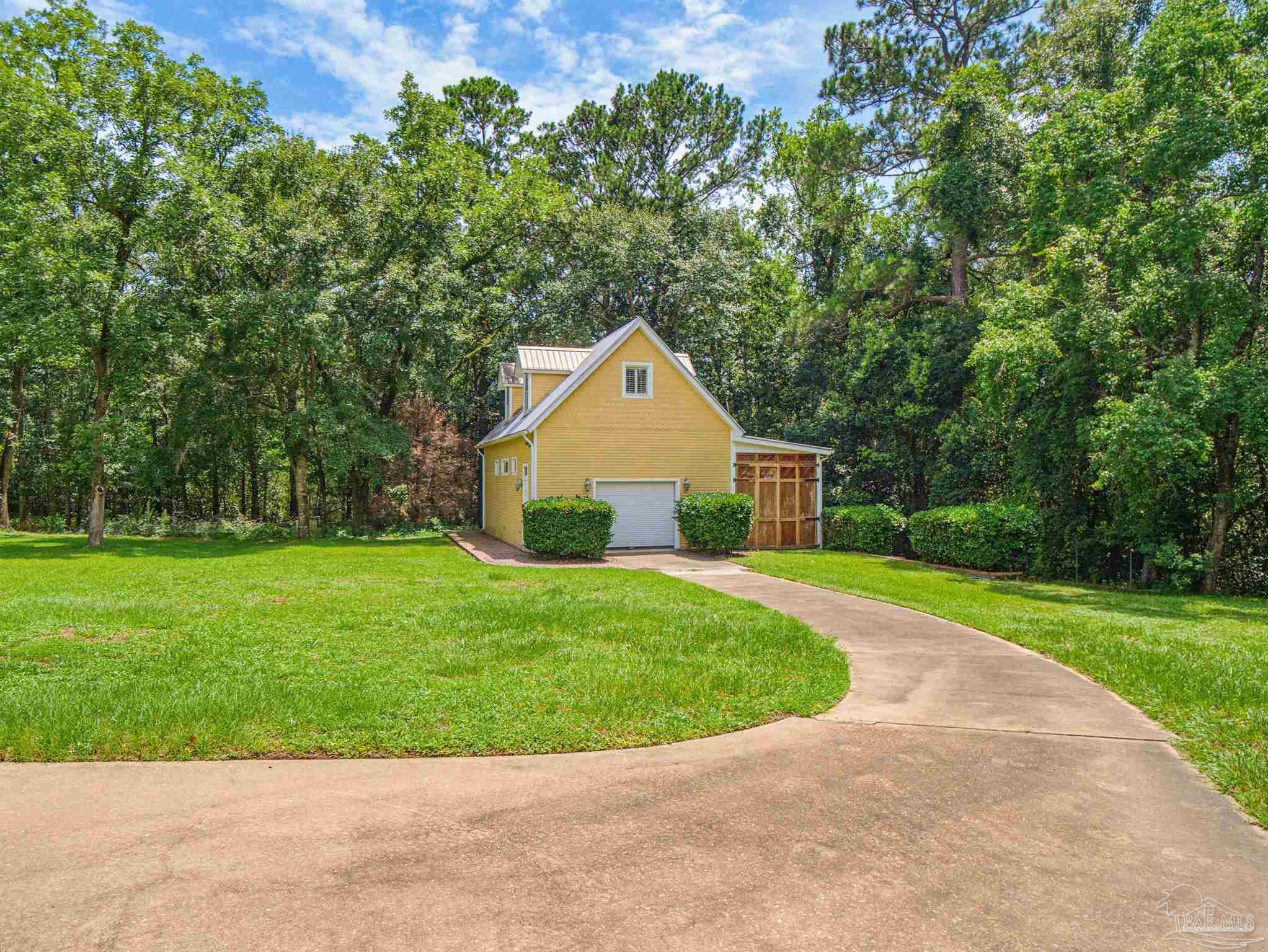 73 Scribner Avenue Defuniak Springs FL 32435