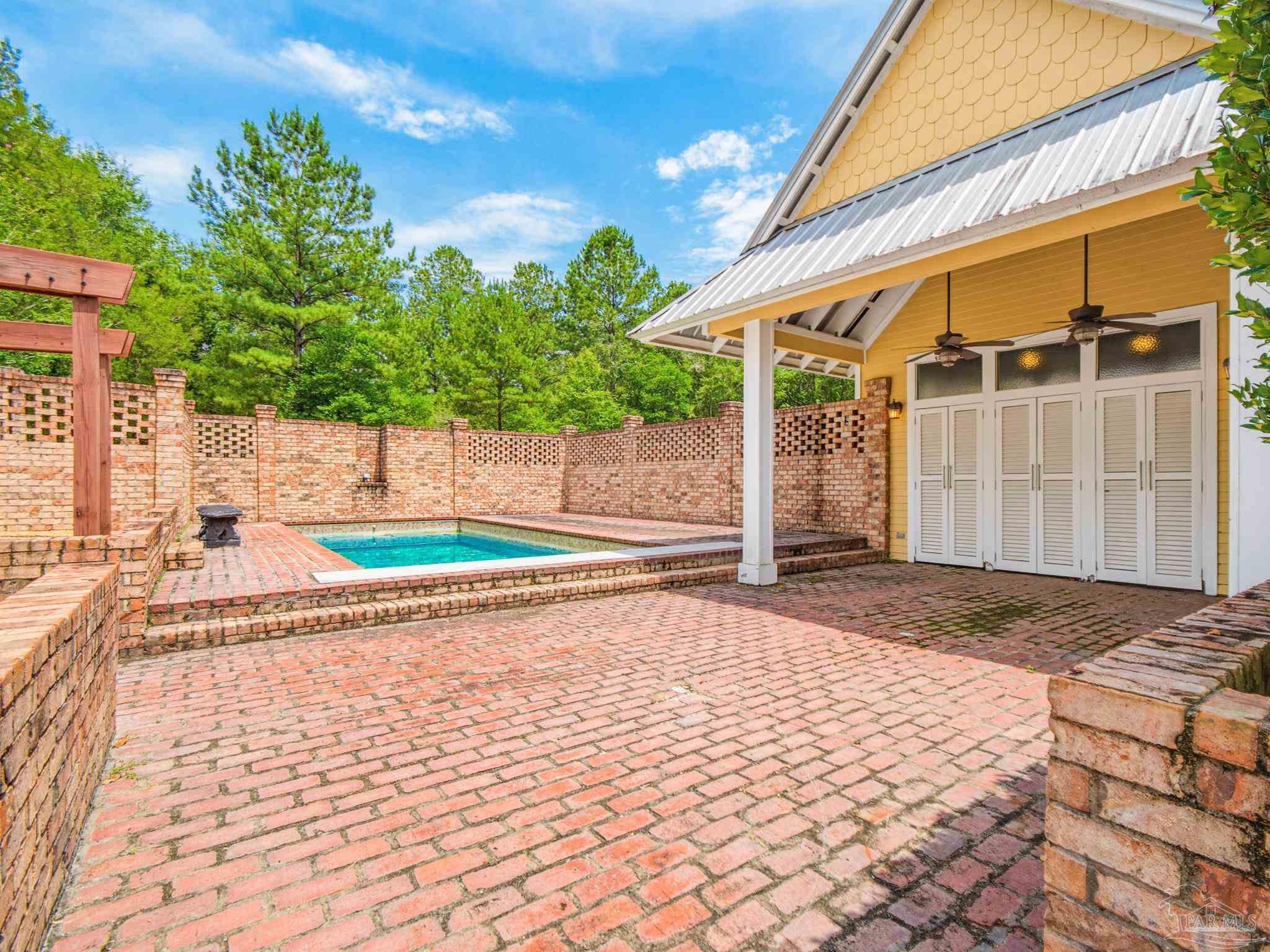 73 Scribner Avenue Defuniak Springs FL 32435