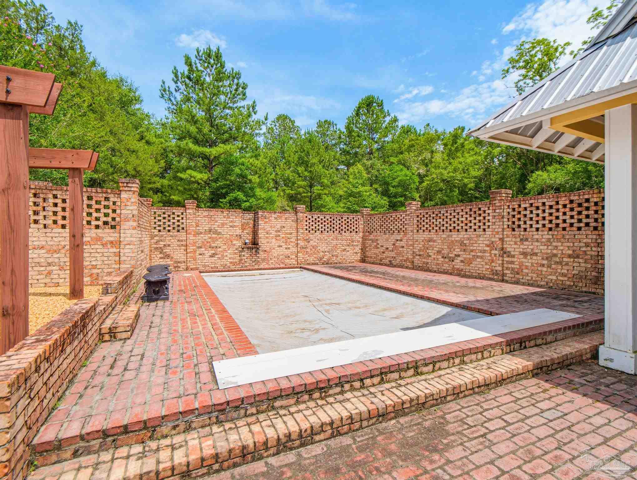 73 Scribner Avenue Defuniak Springs FL 32435