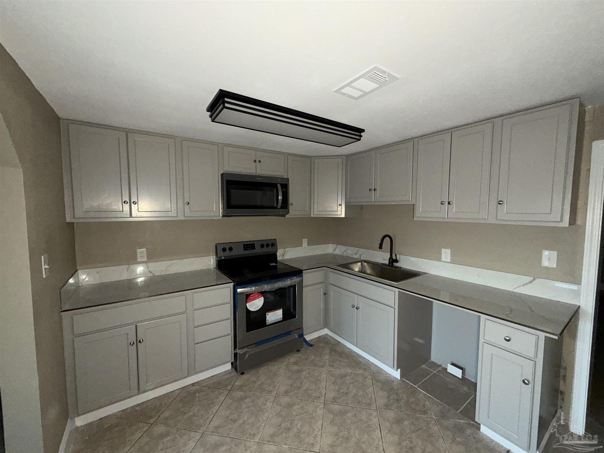 3600 E 8th Street Panama City FL 32401