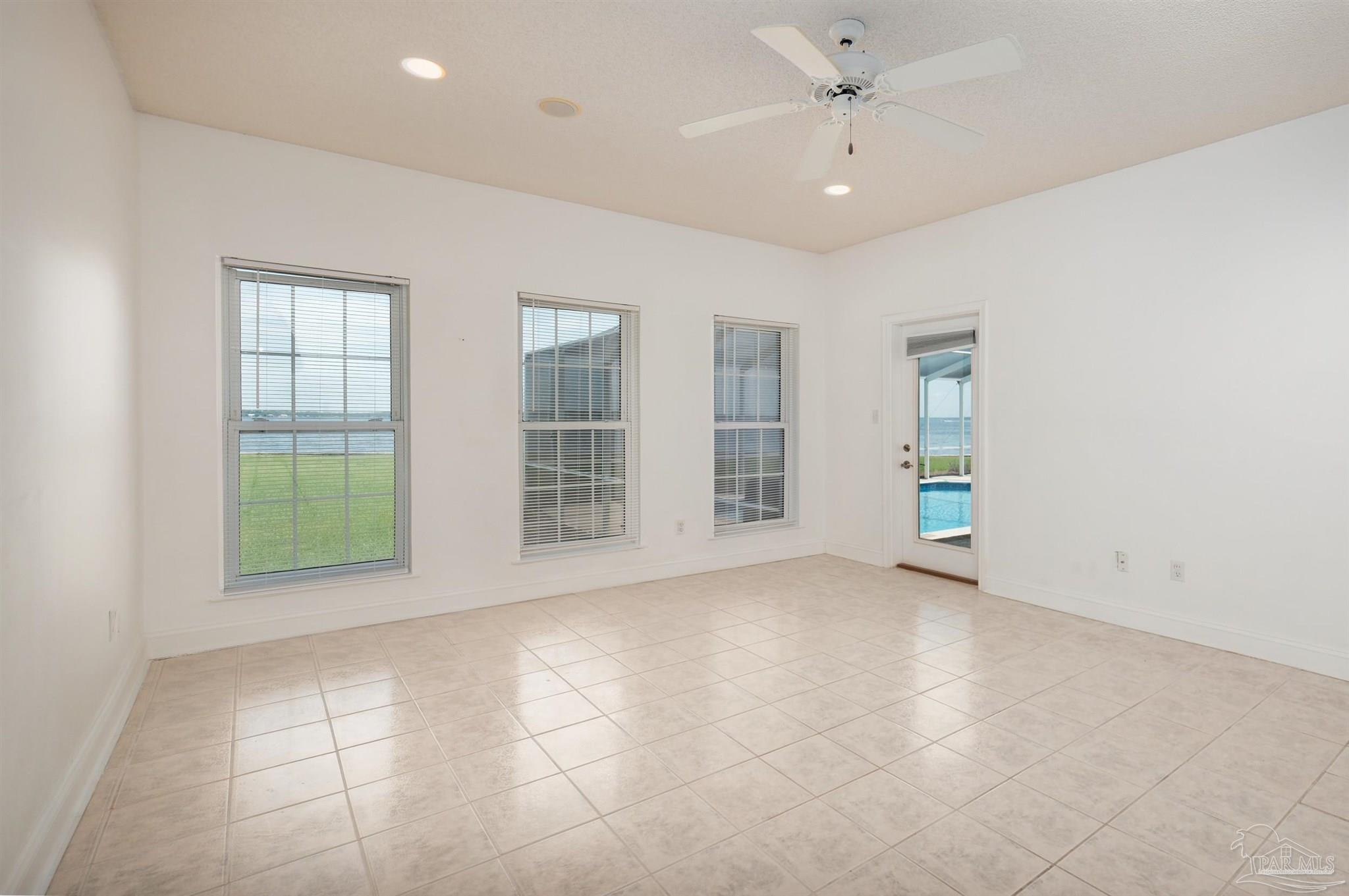 5450 N Shore Road Pensacola FL 32507