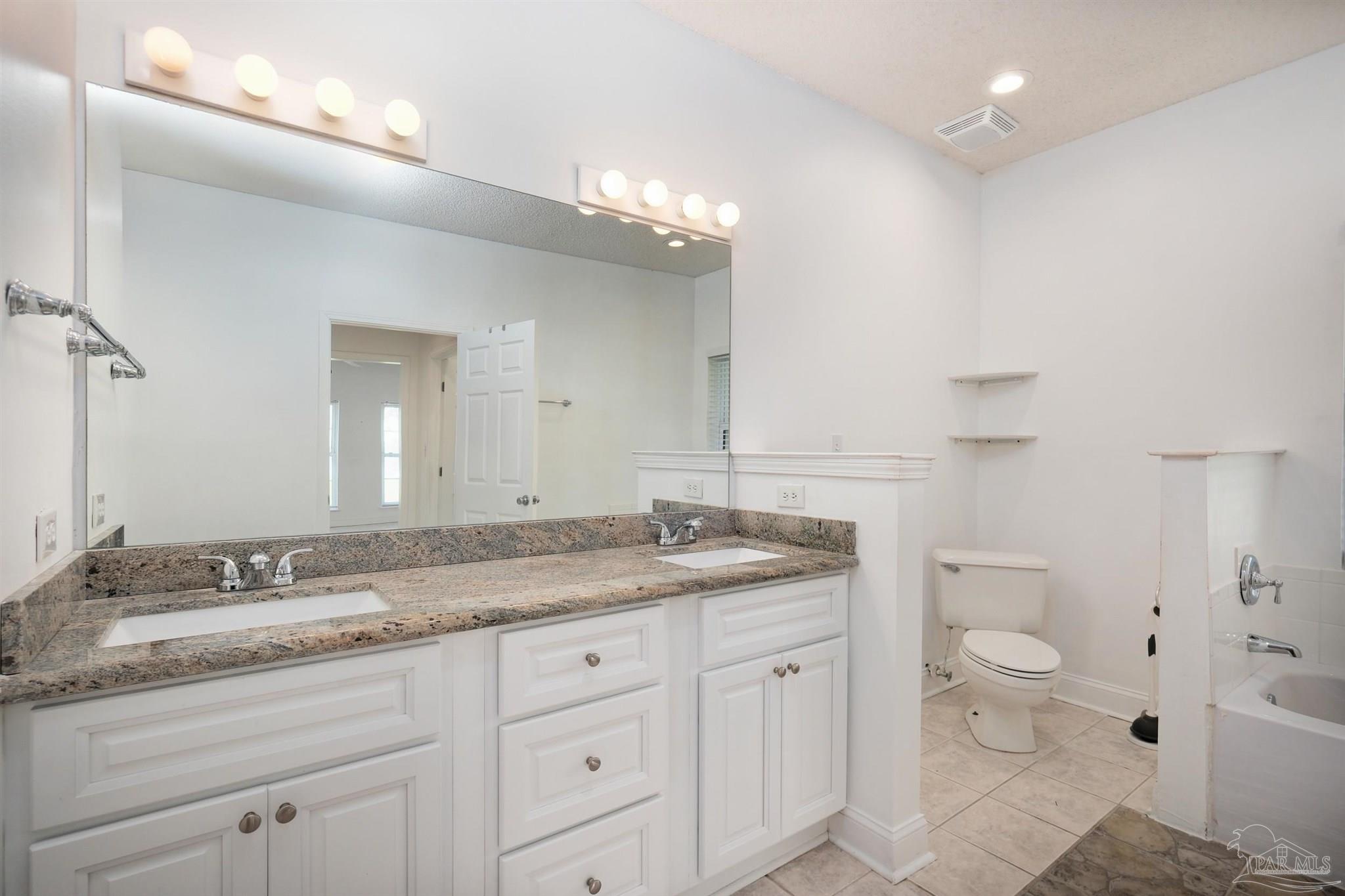 5450 N Shore Road Pensacola FL 32507