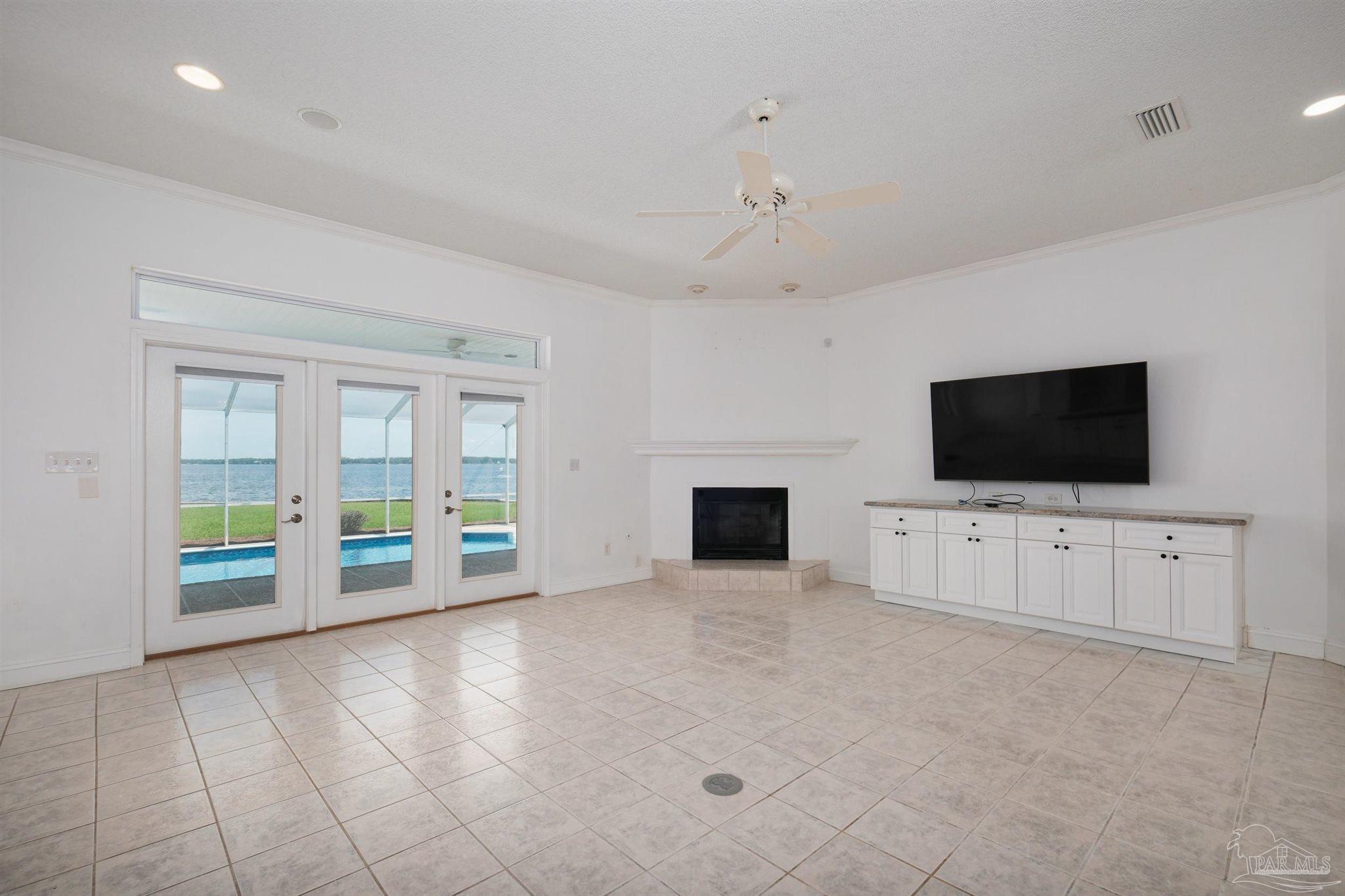 5450 N Shore Road Pensacola FL 32507