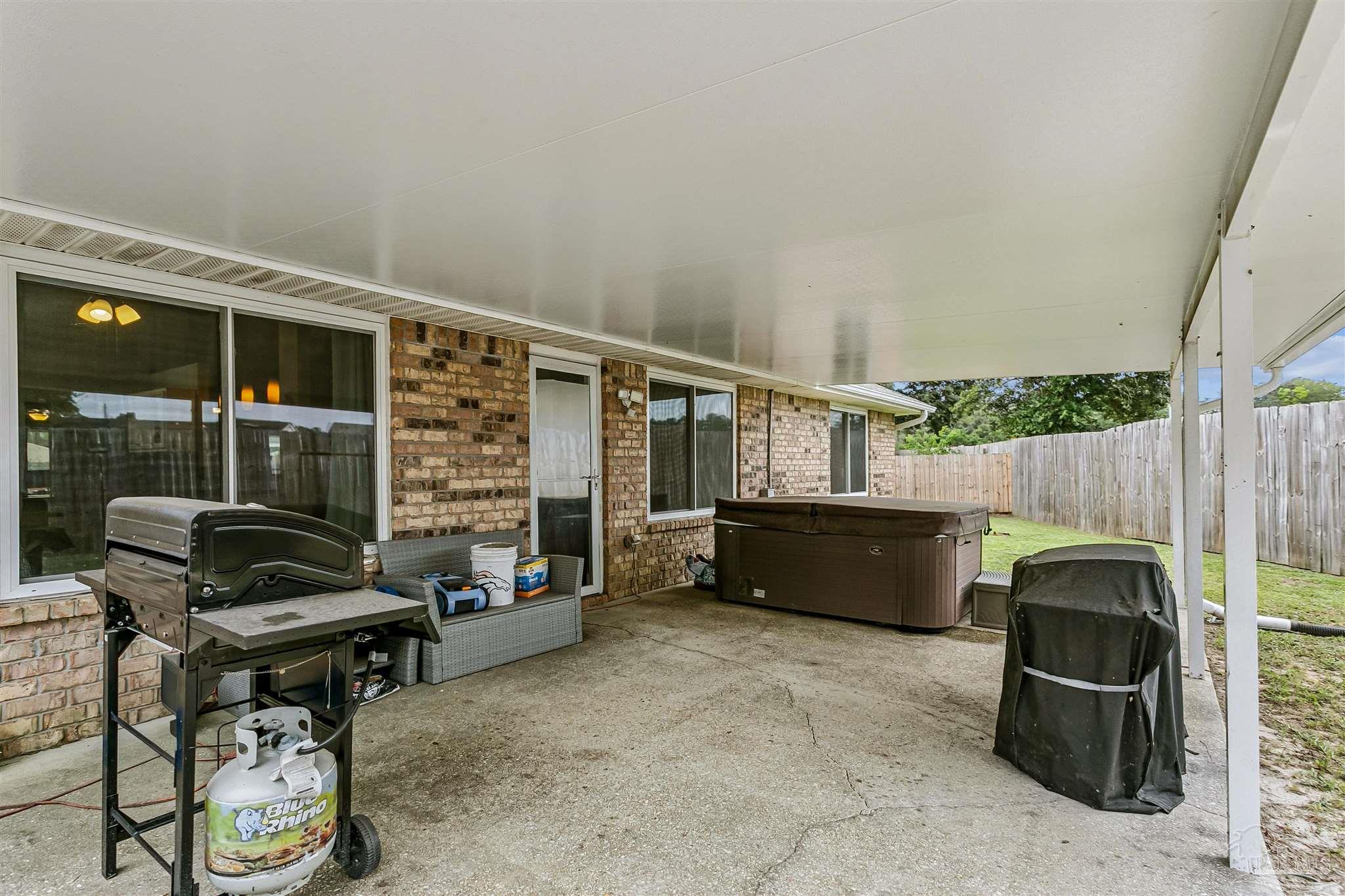 7425 Peterson Lane Pensacola FL 32506