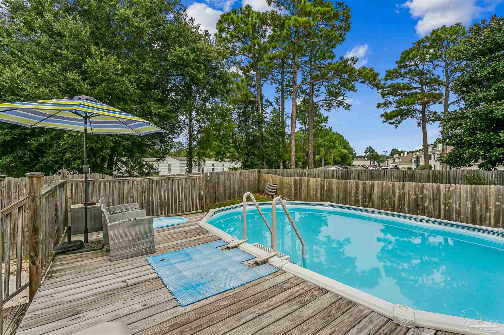 7425 Peterson Lane Pensacola FL 32506