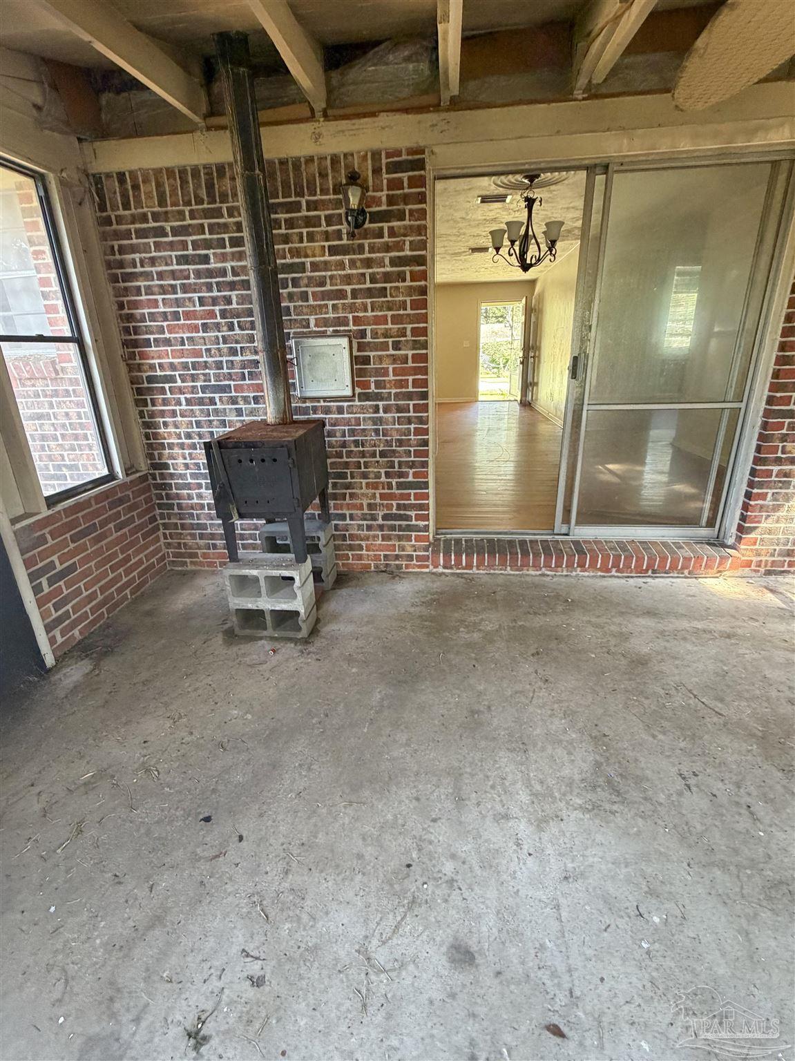 17 Seminole Trail Pensacola FL 32506