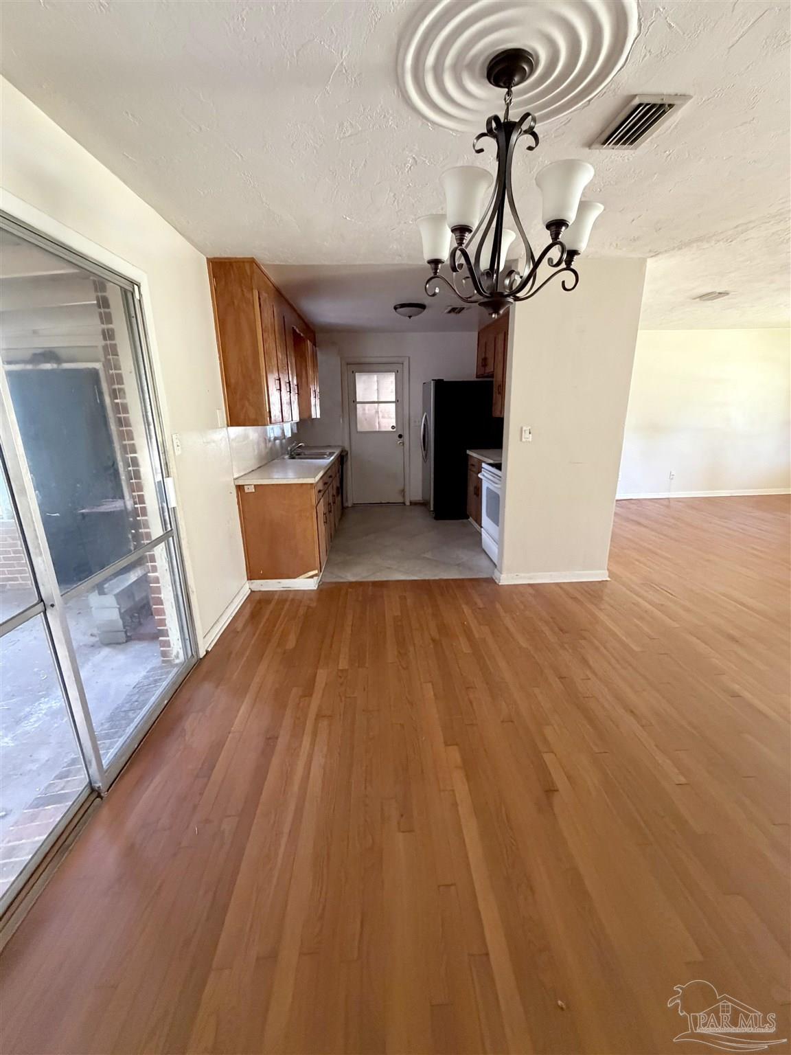 17 Seminole Trail Pensacola FL 32506