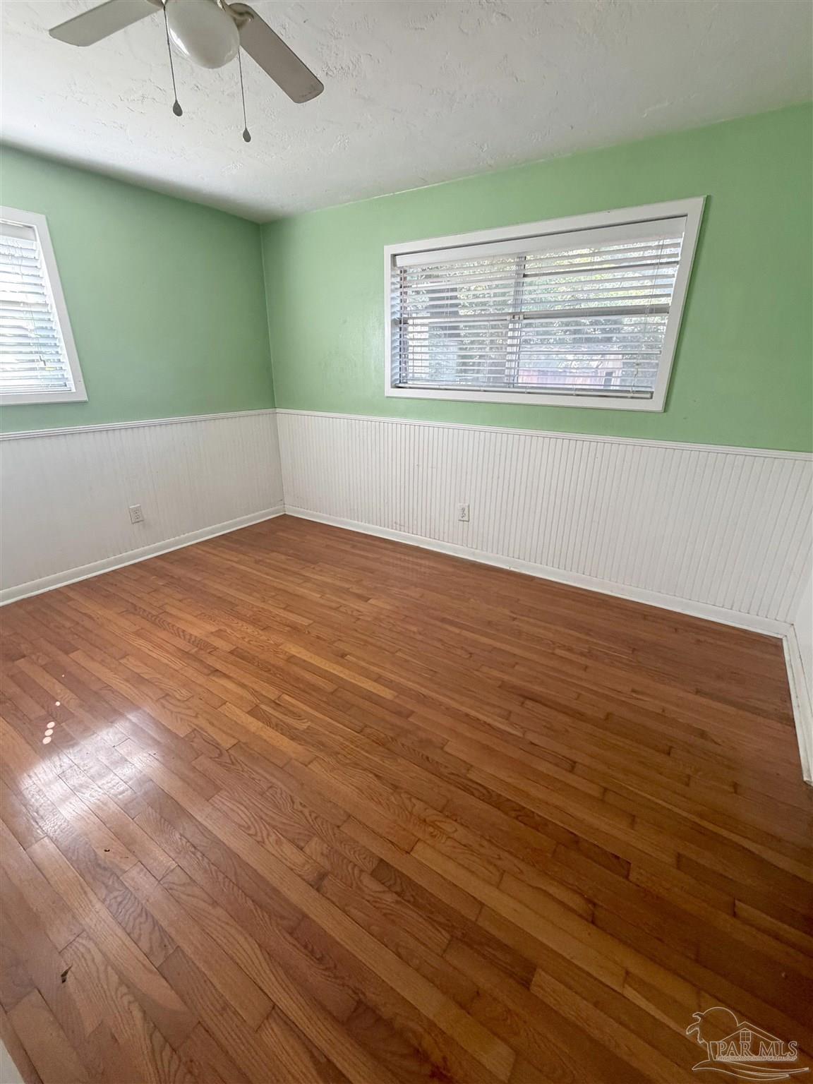 17 Seminole Trail Pensacola FL 32506
