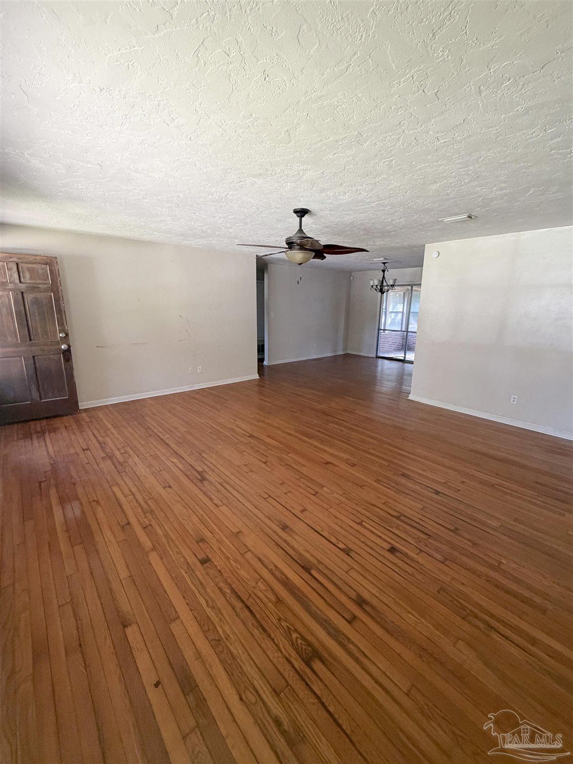 17 Seminole Trail Pensacola FL 32506