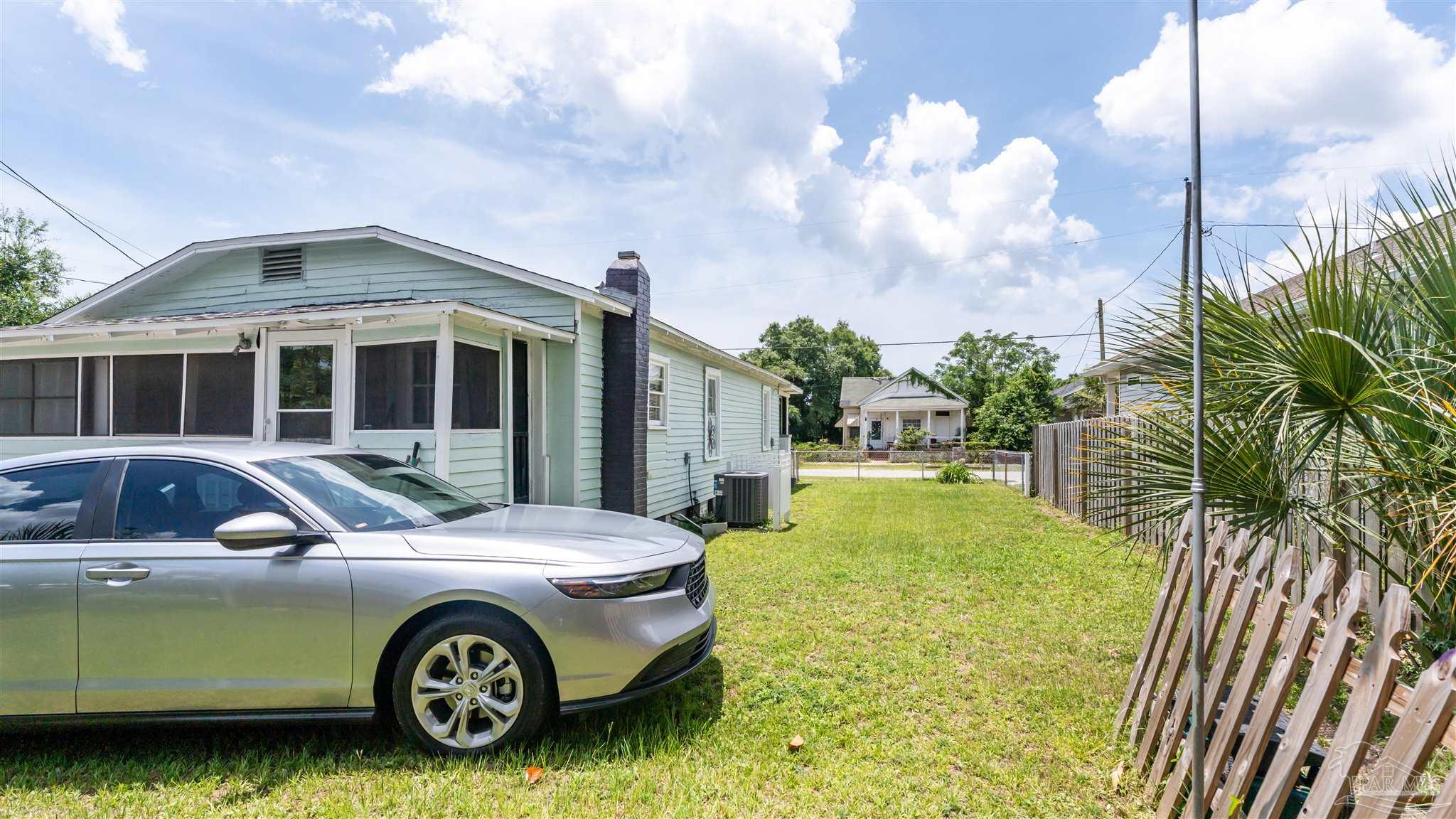 800 W Belmont Pensacola FL 32501