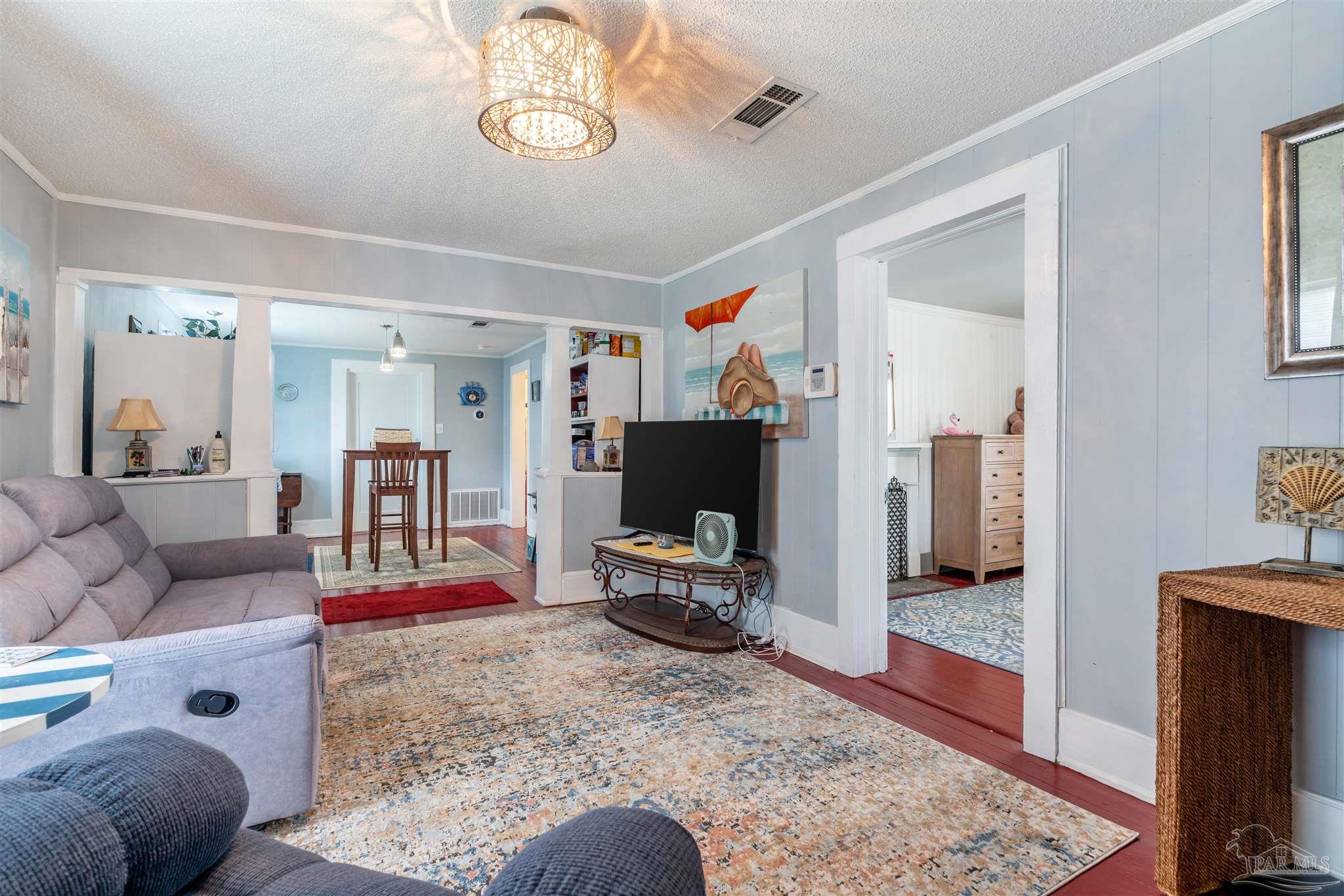 800 W Belmont Pensacola FL 32501