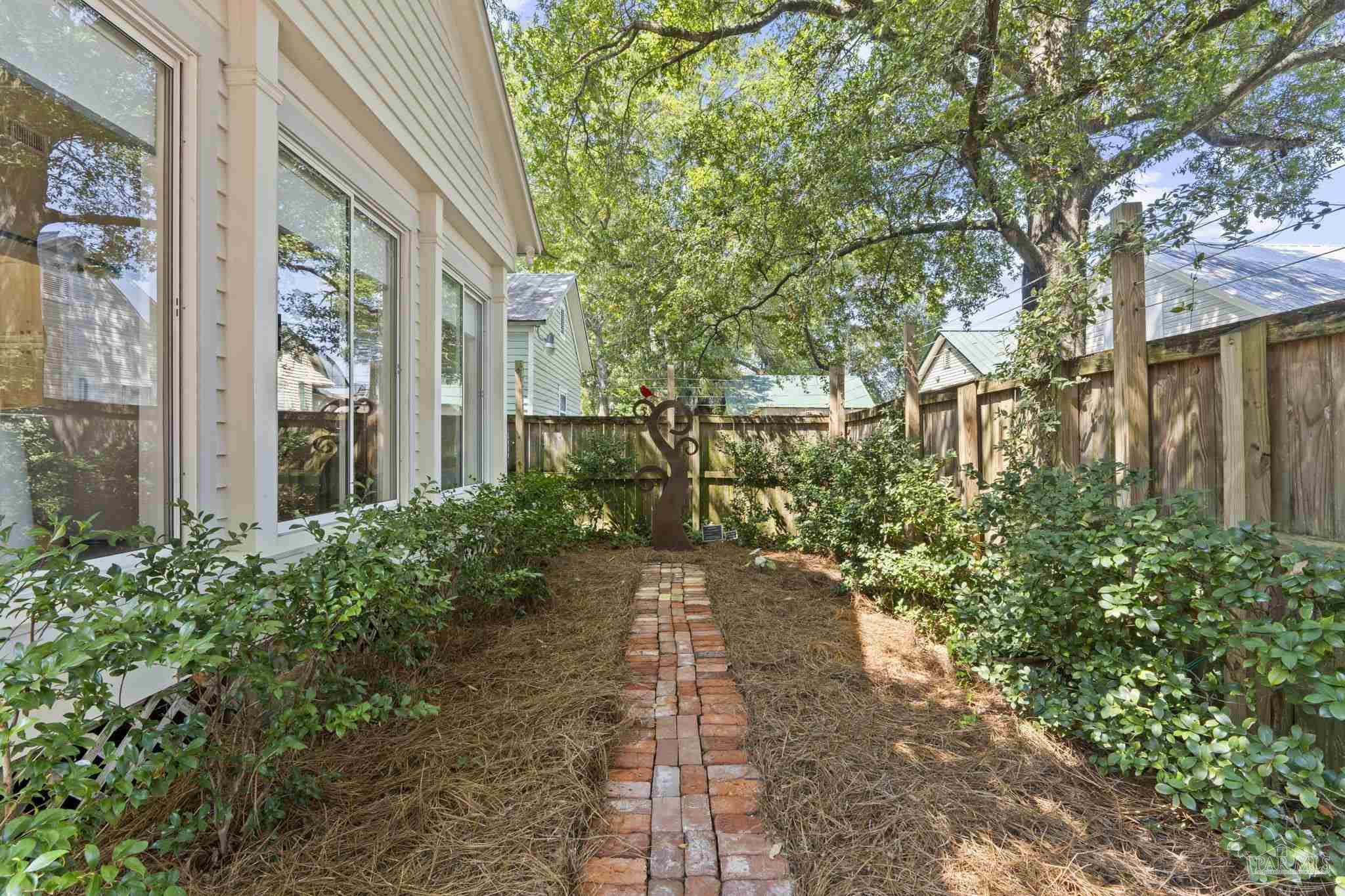 216 E Church Street Pensacola FL 32502