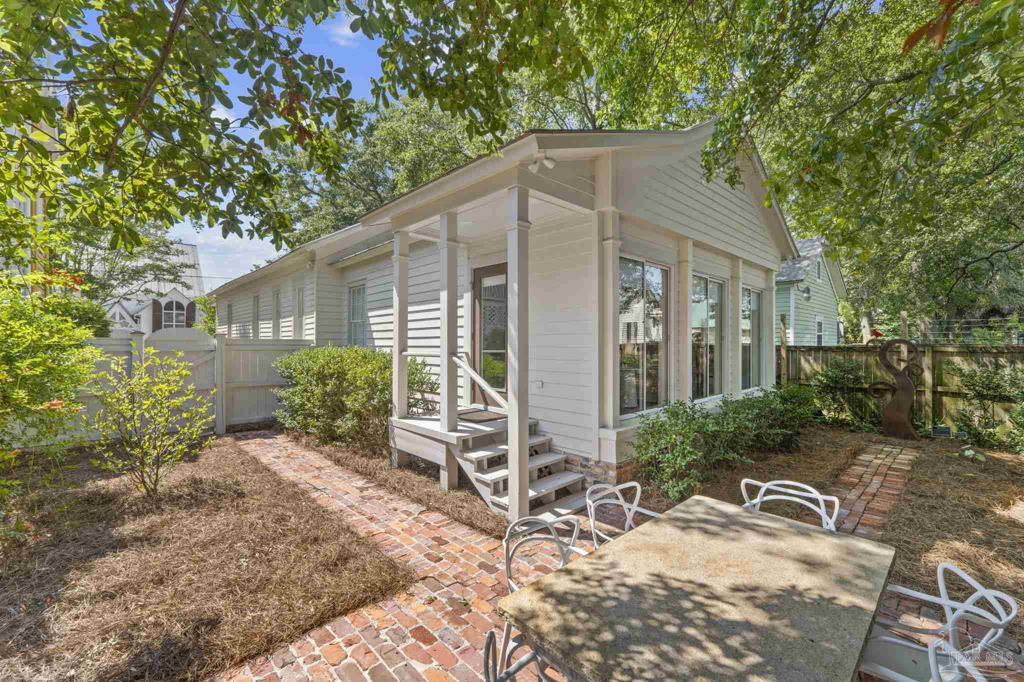 216 E Church Street Pensacola FL 32502