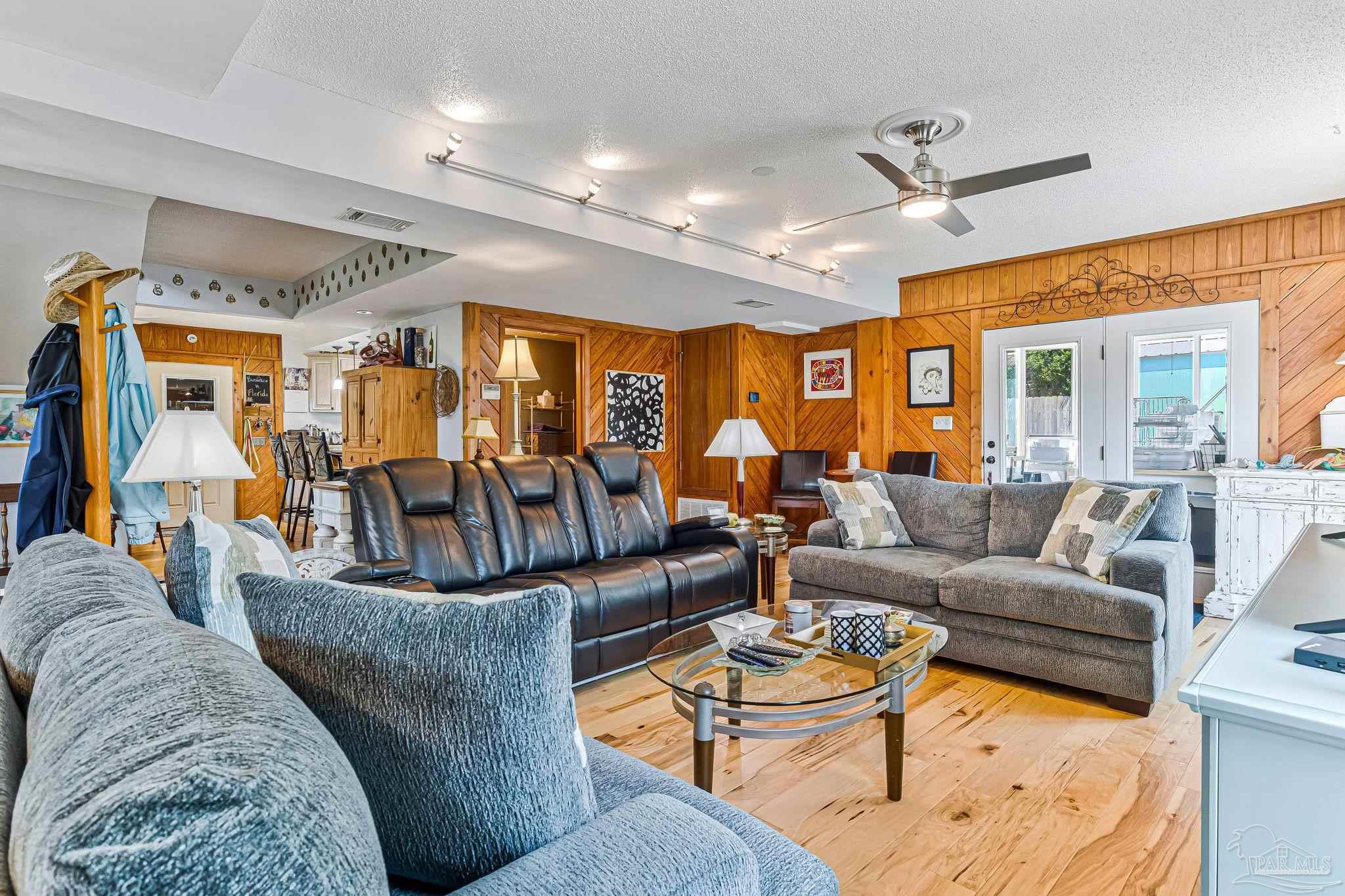 13626 Canal Drive Pensacola FL 32507