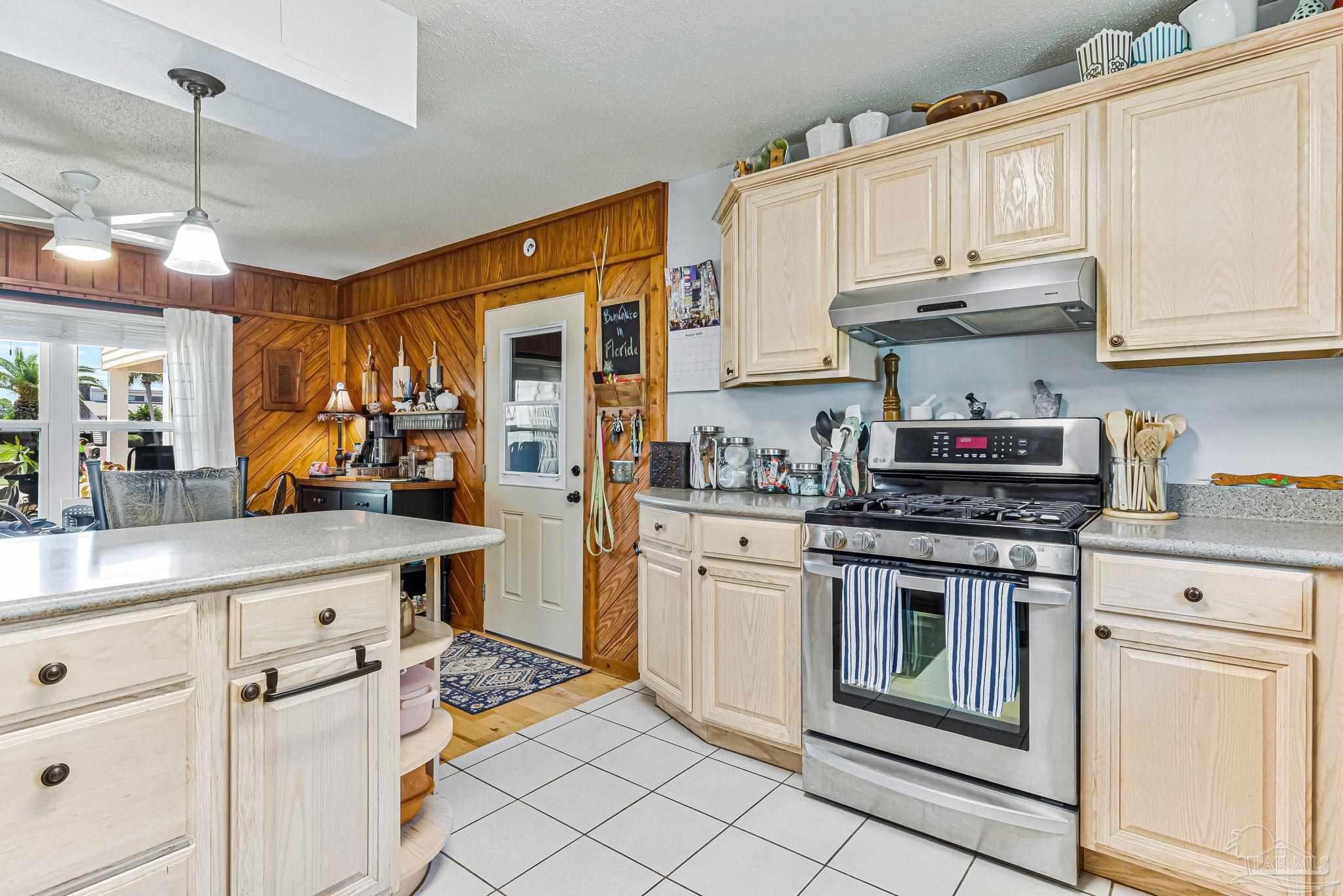 13626 Canal Drive Pensacola FL 32507