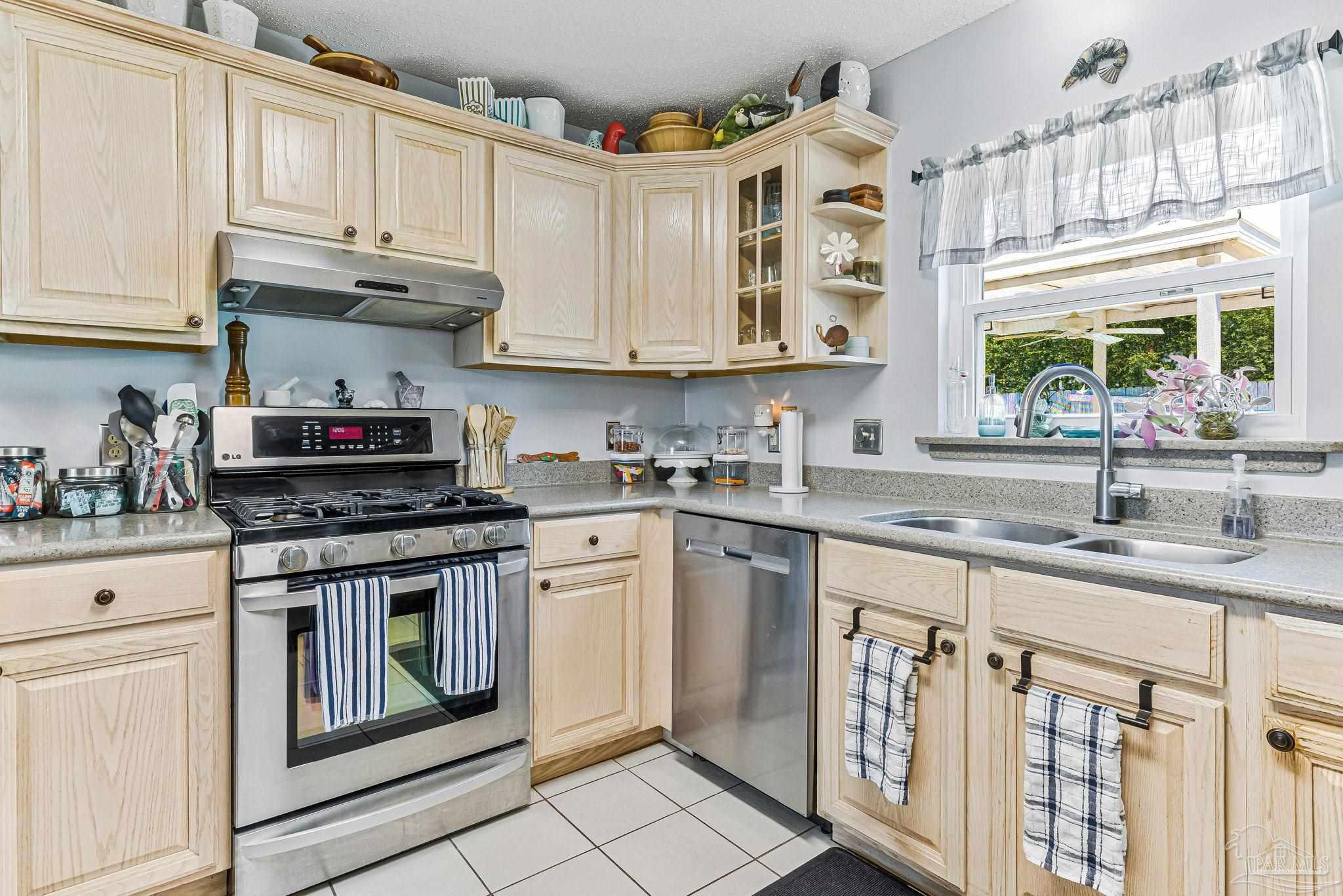 13626 Canal Drive Pensacola FL 32507