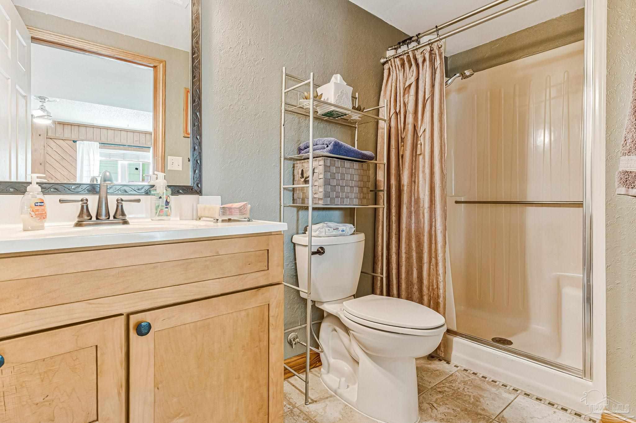 13626 Canal Drive Pensacola FL 32507
