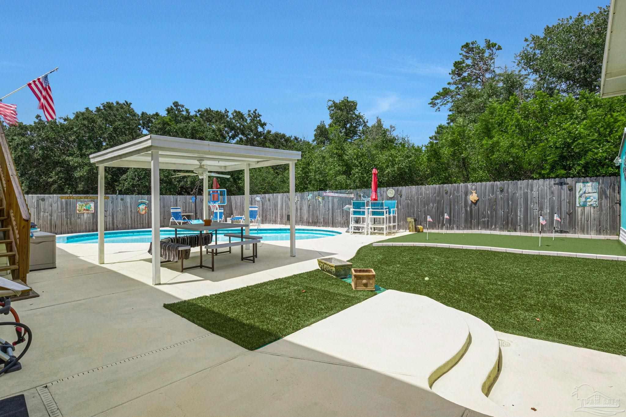 13626 Canal Drive Pensacola FL 32507