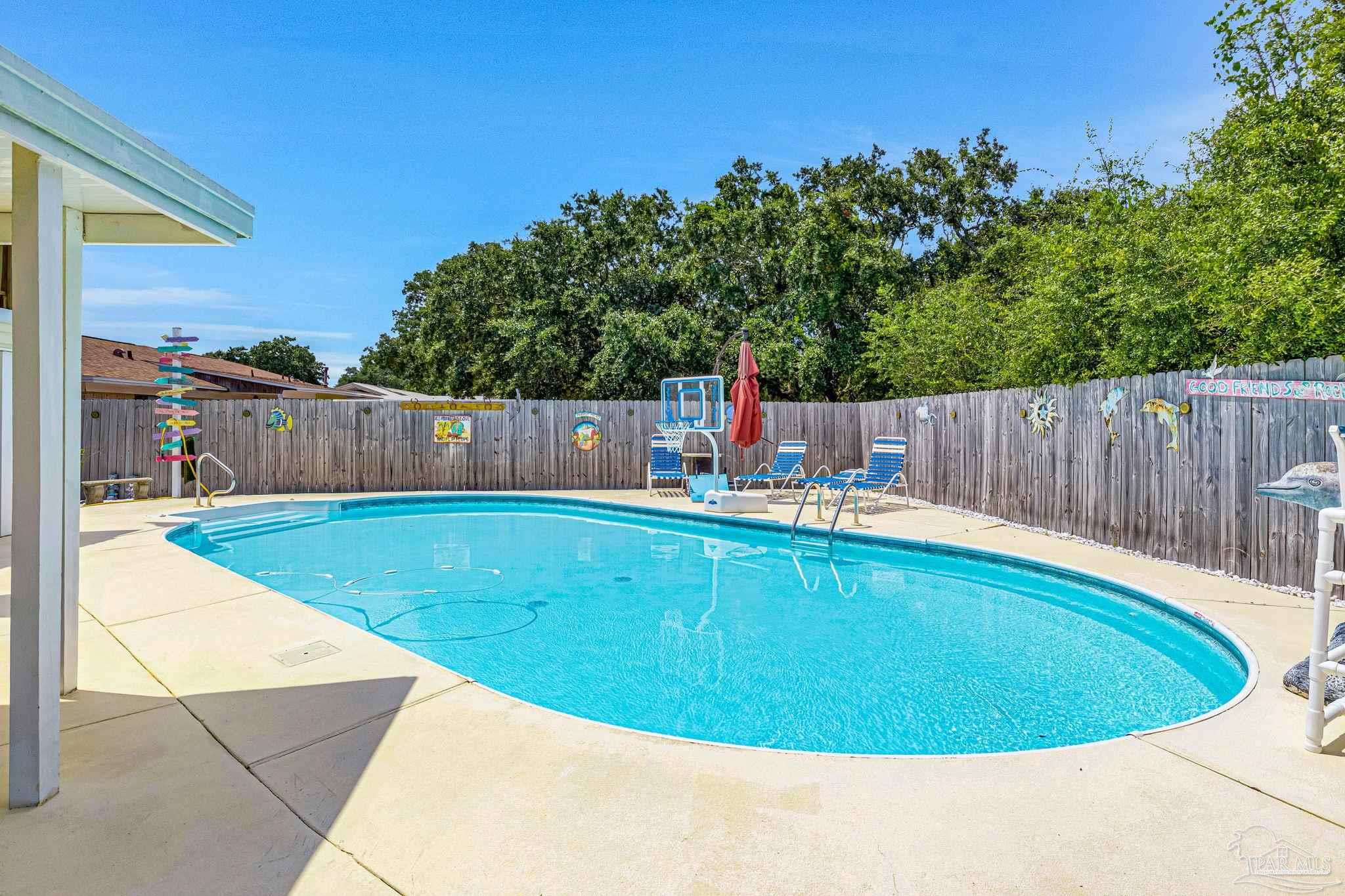 13626 Canal Drive Pensacola FL 32507