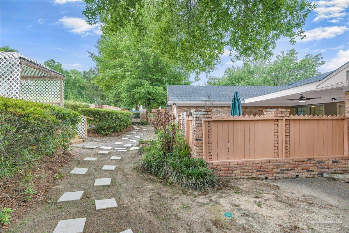2220 Fleance Drive Pensacola FL 32503