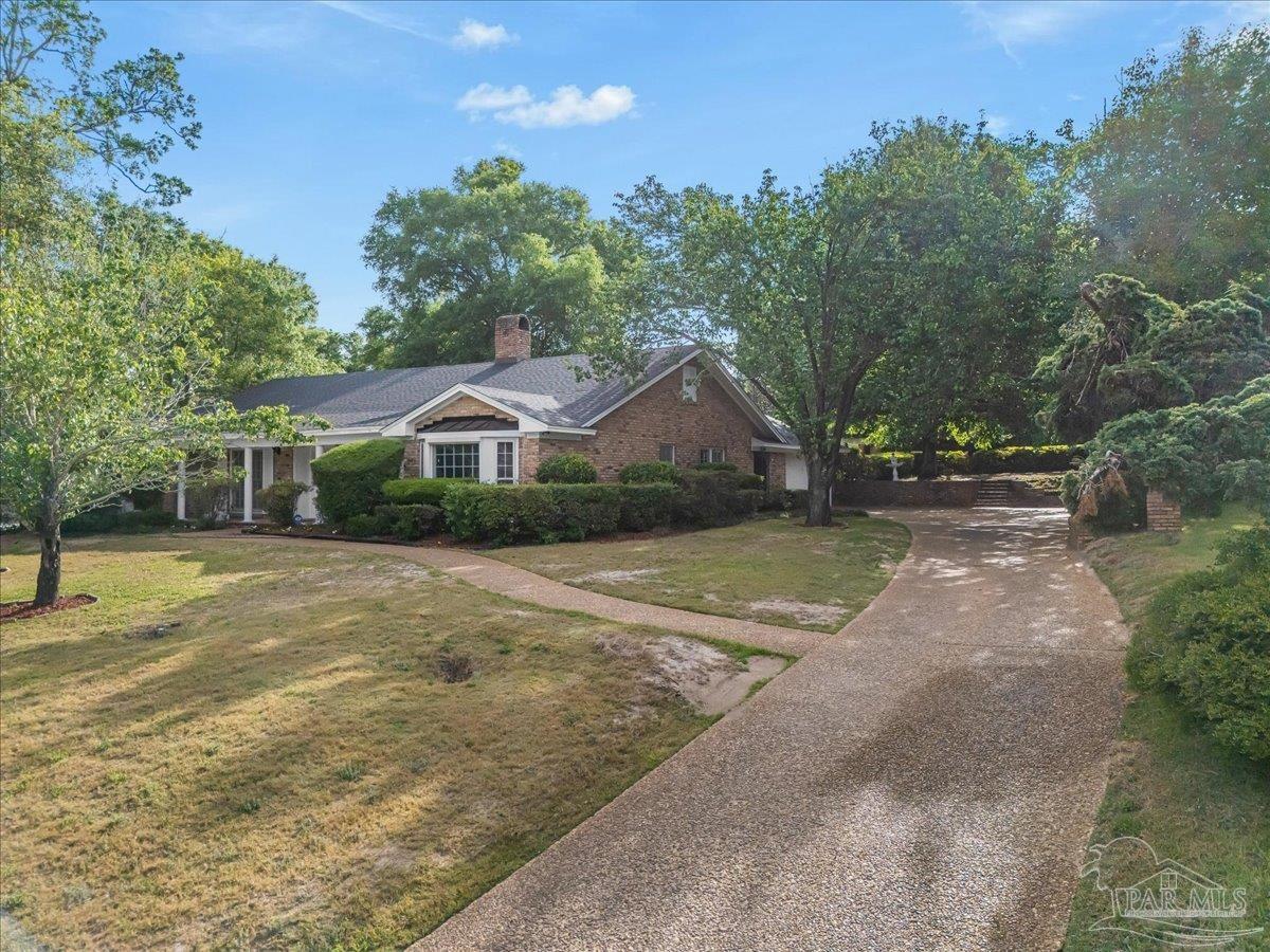 2220 Fleance Drive Pensacola FL 32503
