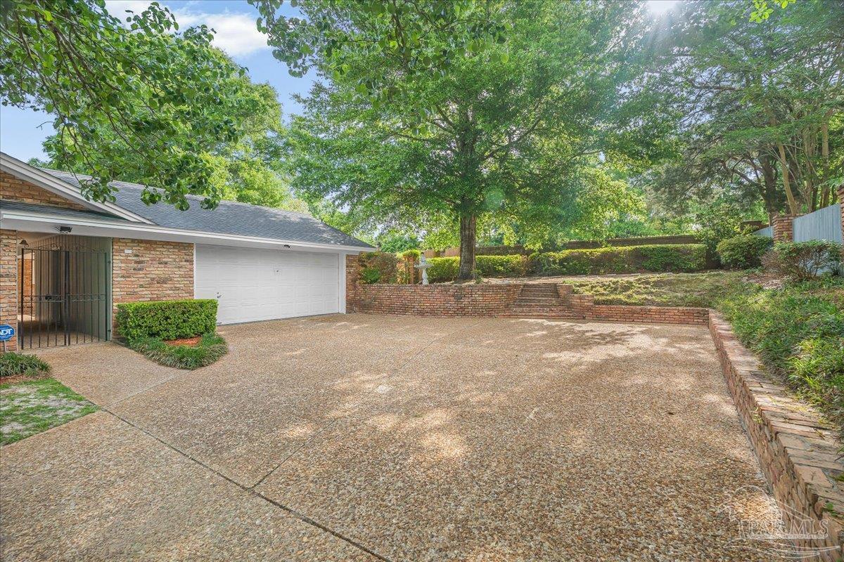 2220 Fleance Drive Pensacola FL 32503