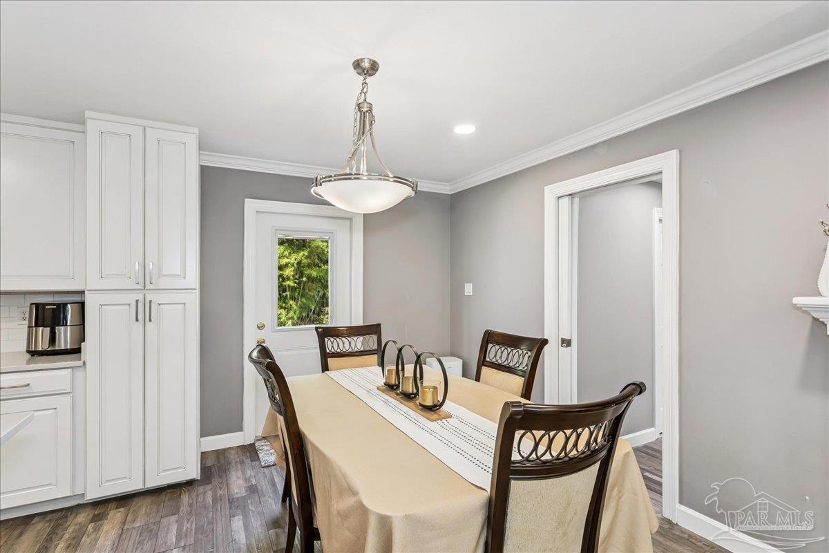 1834 W Smugglers Cove Drive Gulf Breeze FL 32563