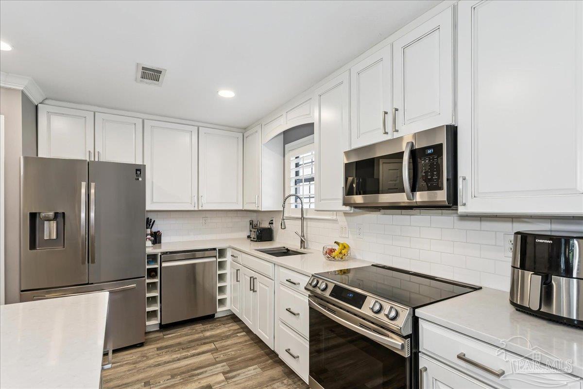 1834 W Smugglers Cove Drive Gulf Breeze FL 32563