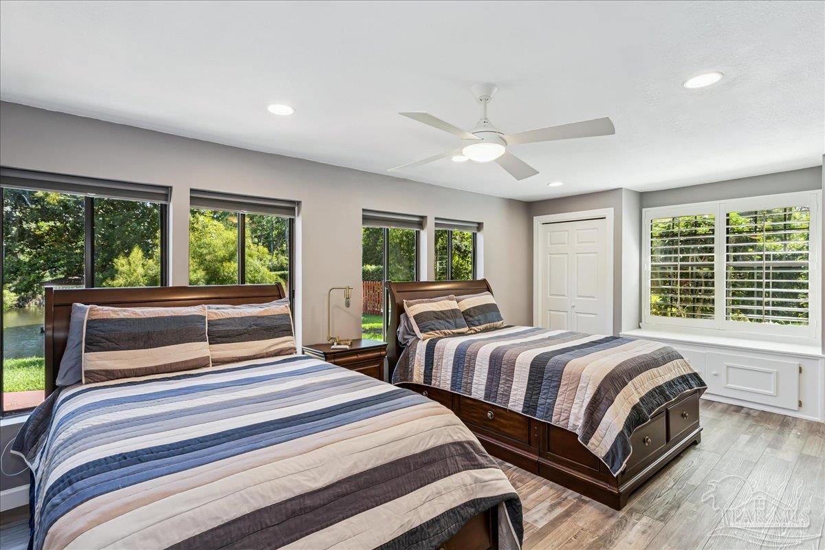 1834 W Smugglers Cove Drive Gulf Breeze FL 32563