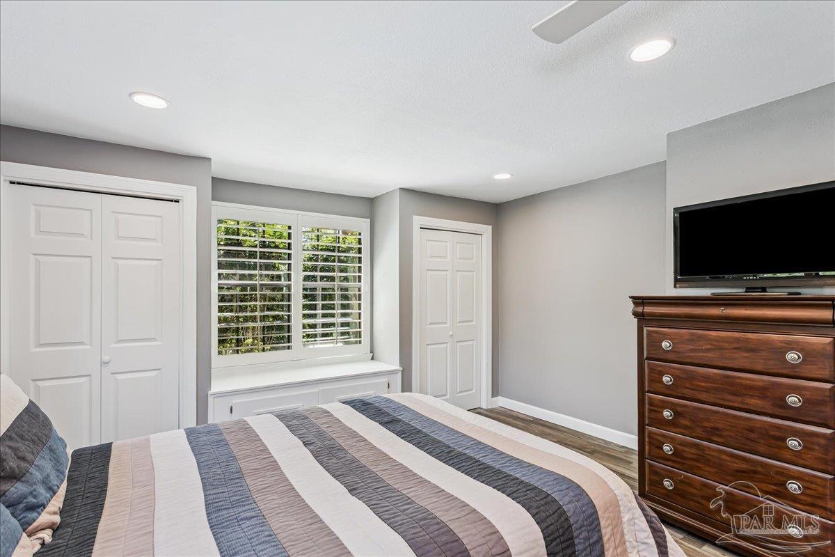 1834 W Smugglers Cove Drive Gulf Breeze FL 32563