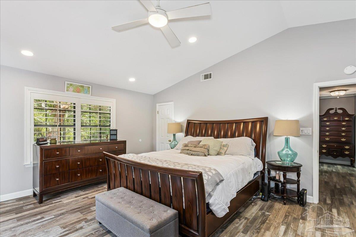 1834 W Smugglers Cove Drive Gulf Breeze FL 32563