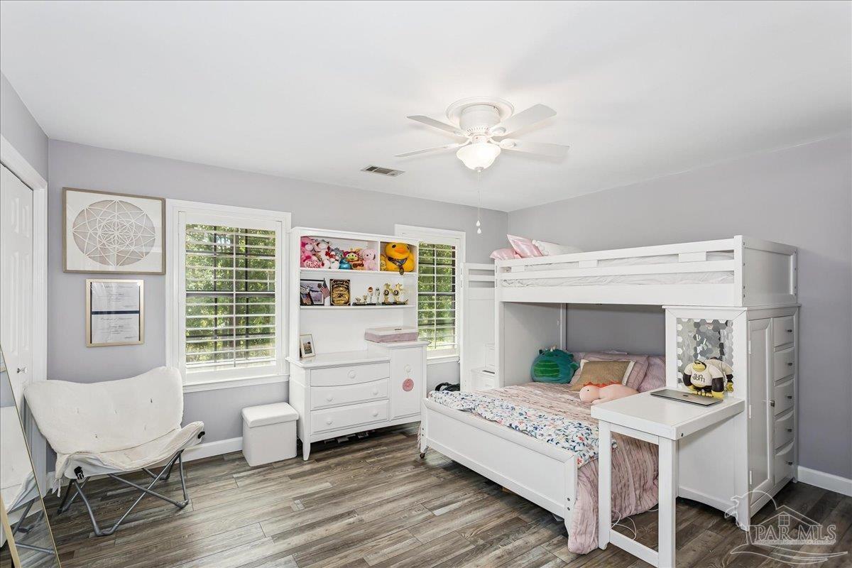 1834 W Smugglers Cove Drive Gulf Breeze FL 32563