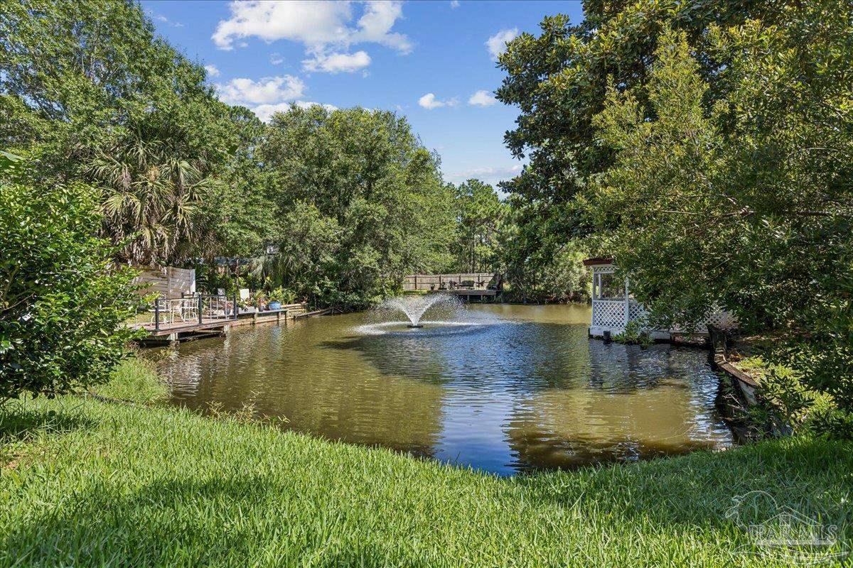 1834 W Smugglers Cove Drive Gulf Breeze FL 32563