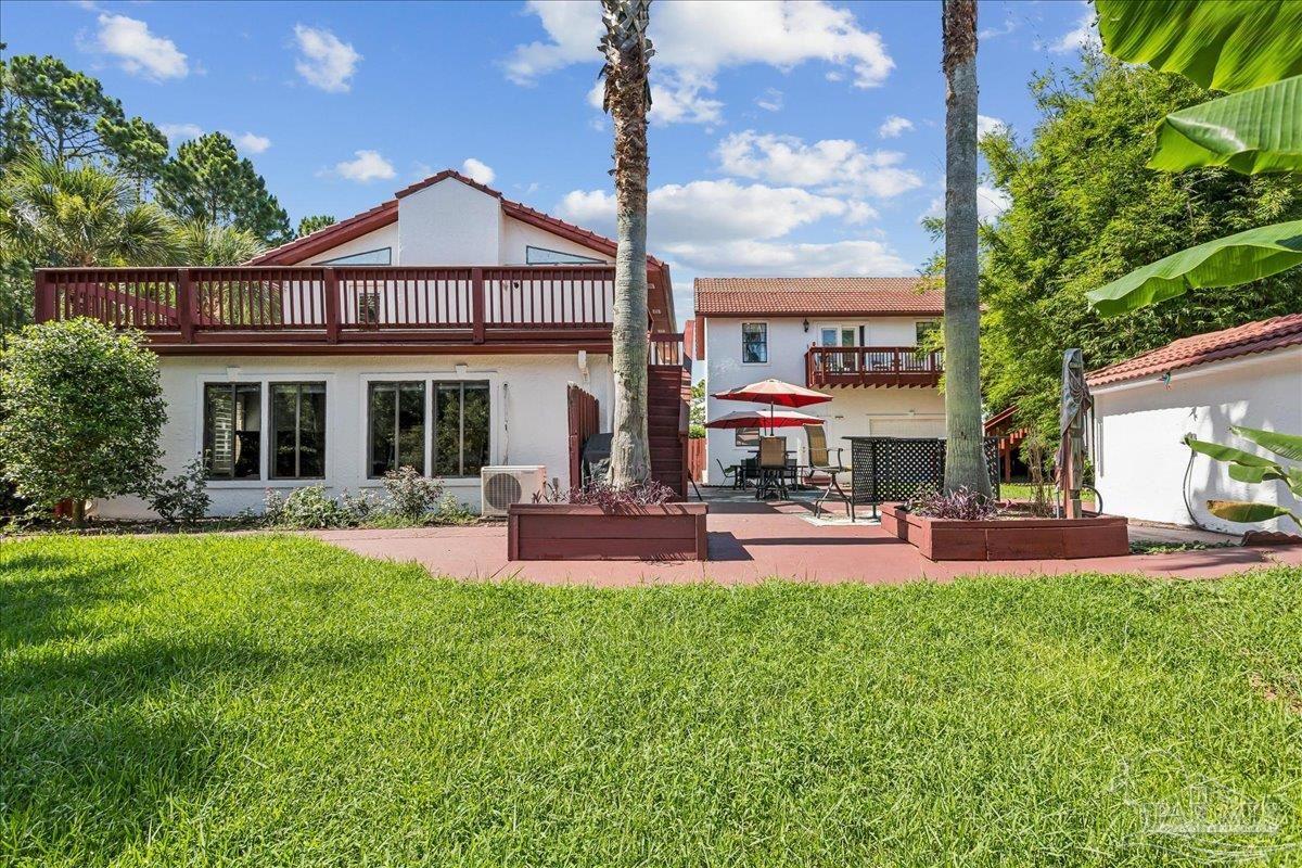 1834 W Smugglers Cove Drive Gulf Breeze FL 32563