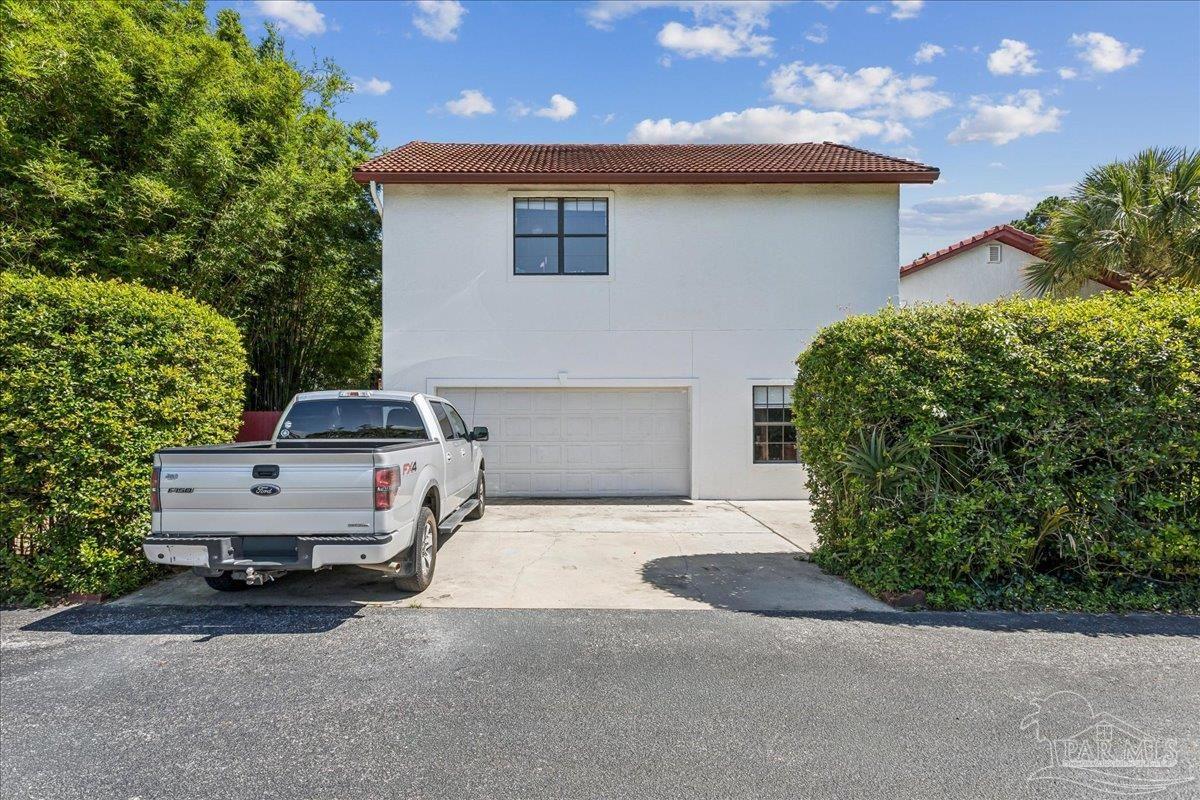 1834 W Smugglers Cove Drive Gulf Breeze FL 32563