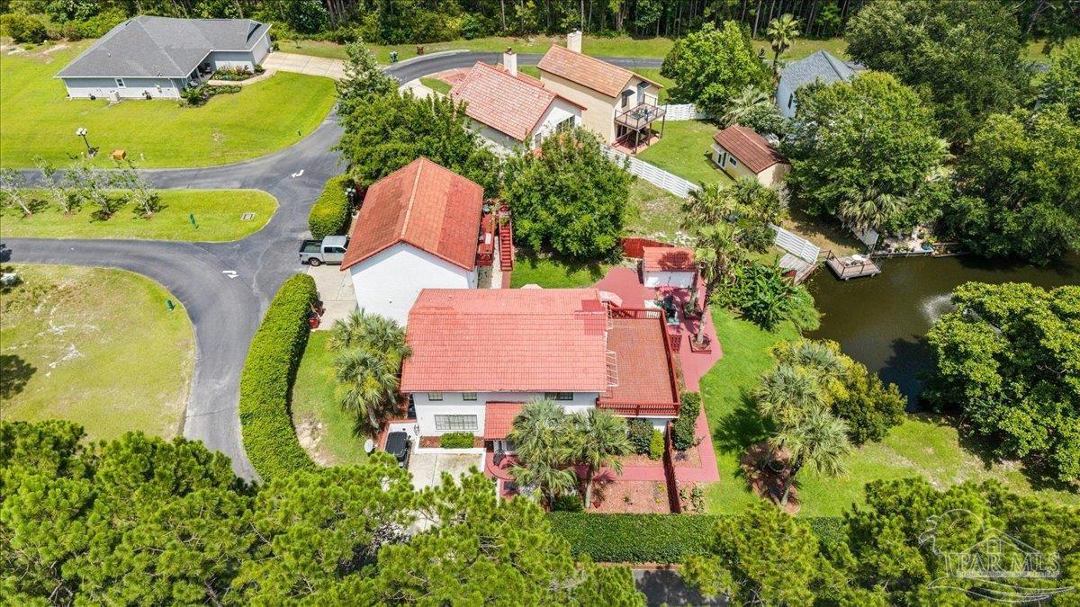 1834 W Smugglers Cove Drive Gulf Breeze FL 32563