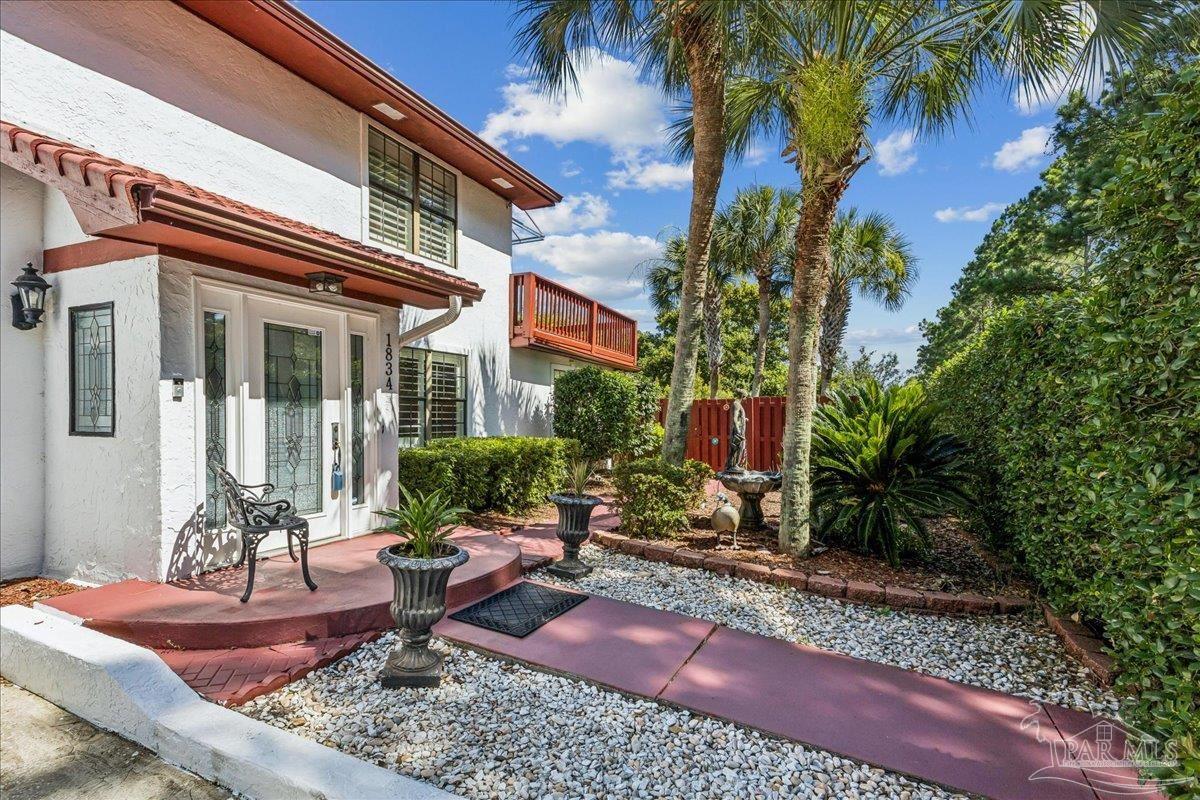 1834 W Smugglers Cove Drive Gulf Breeze FL 32563
