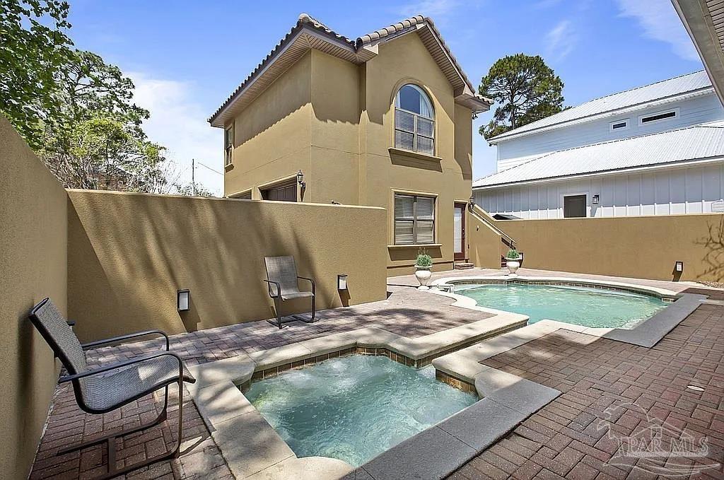 205 N Saint Francis Drive Destin FL 32549