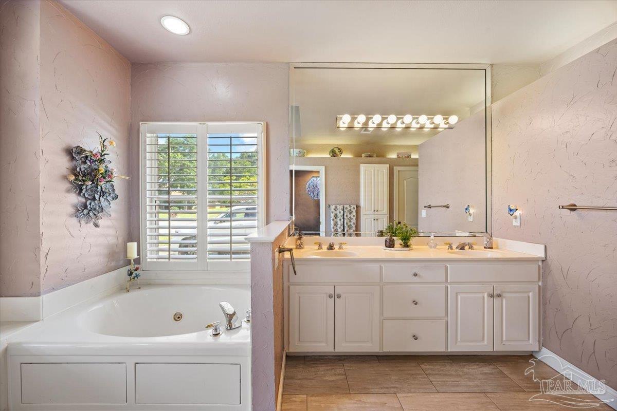 3029 Liana Lane Pensacola FL 32505