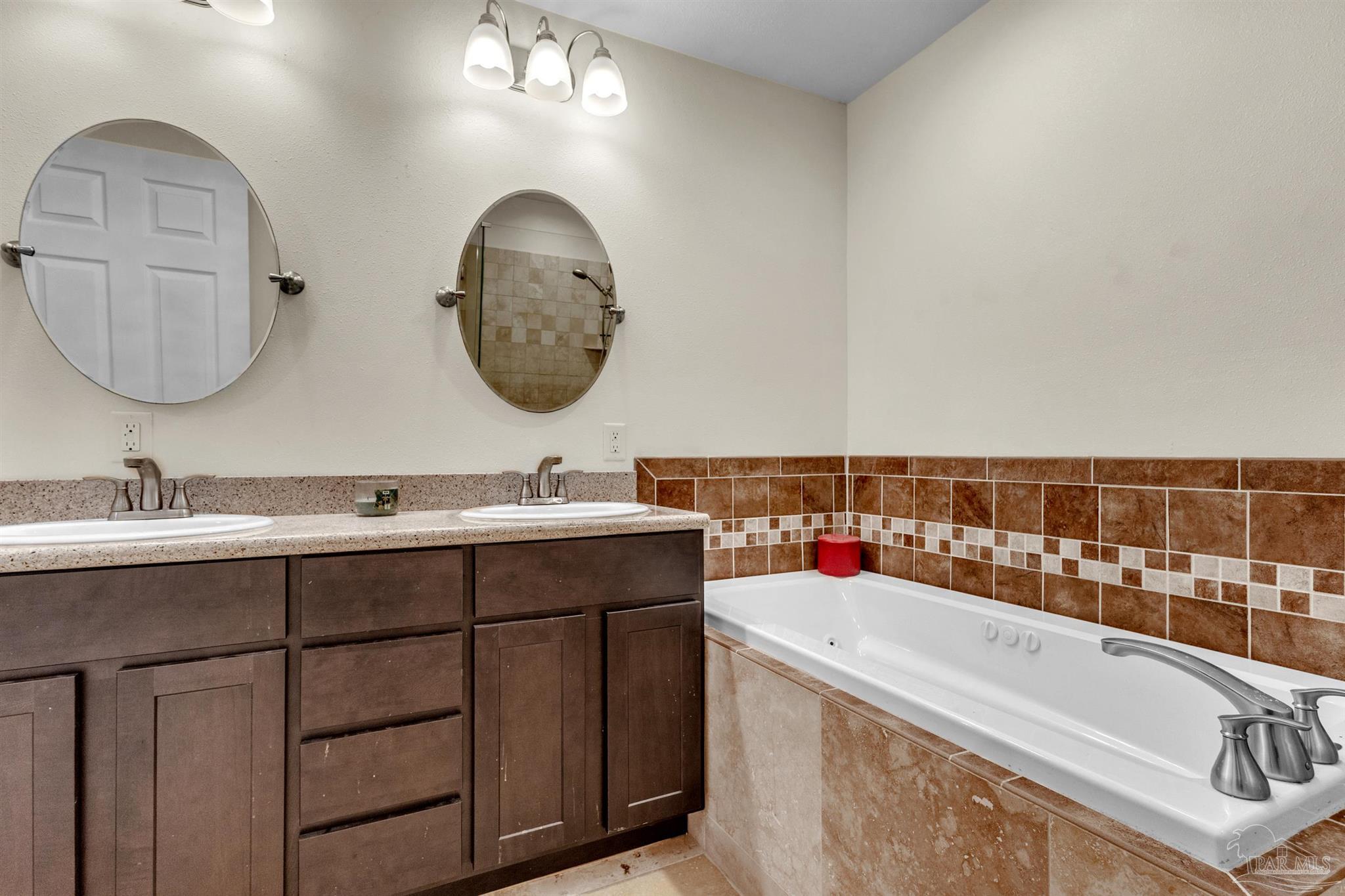 5570 Peachtree Court Pensacola FL 32504