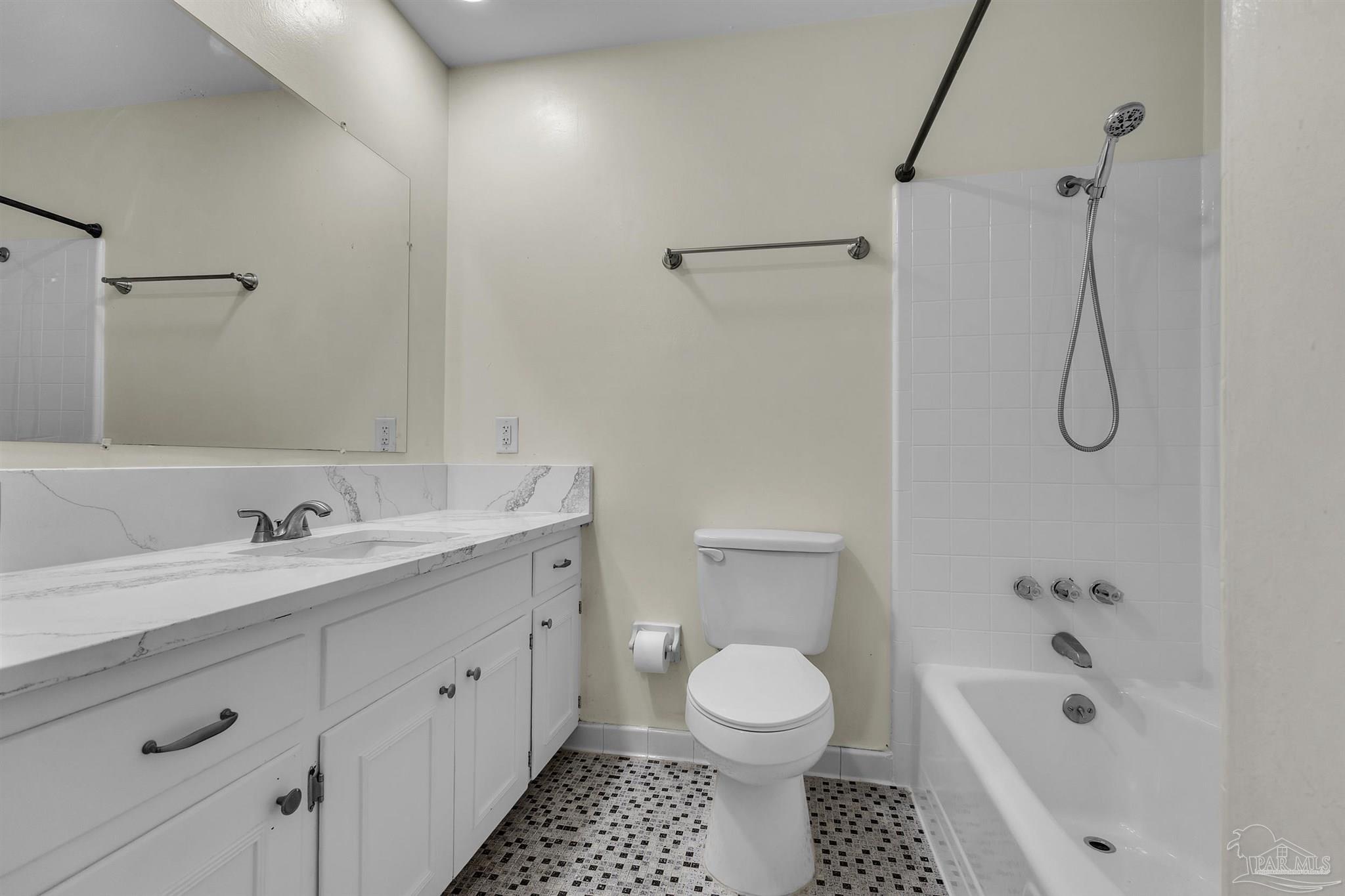 5570 Peachtree Court Pensacola FL 32504