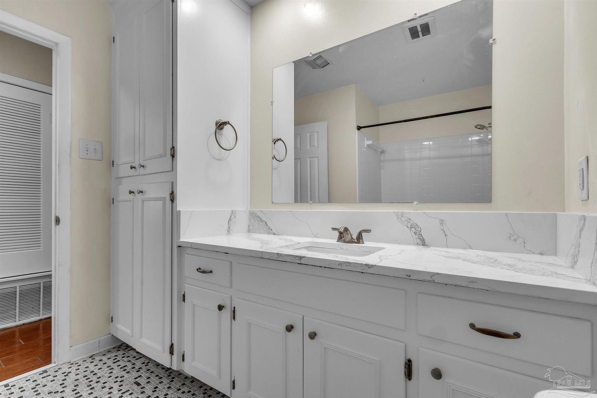 5570 Peachtree Court Pensacola FL 32504