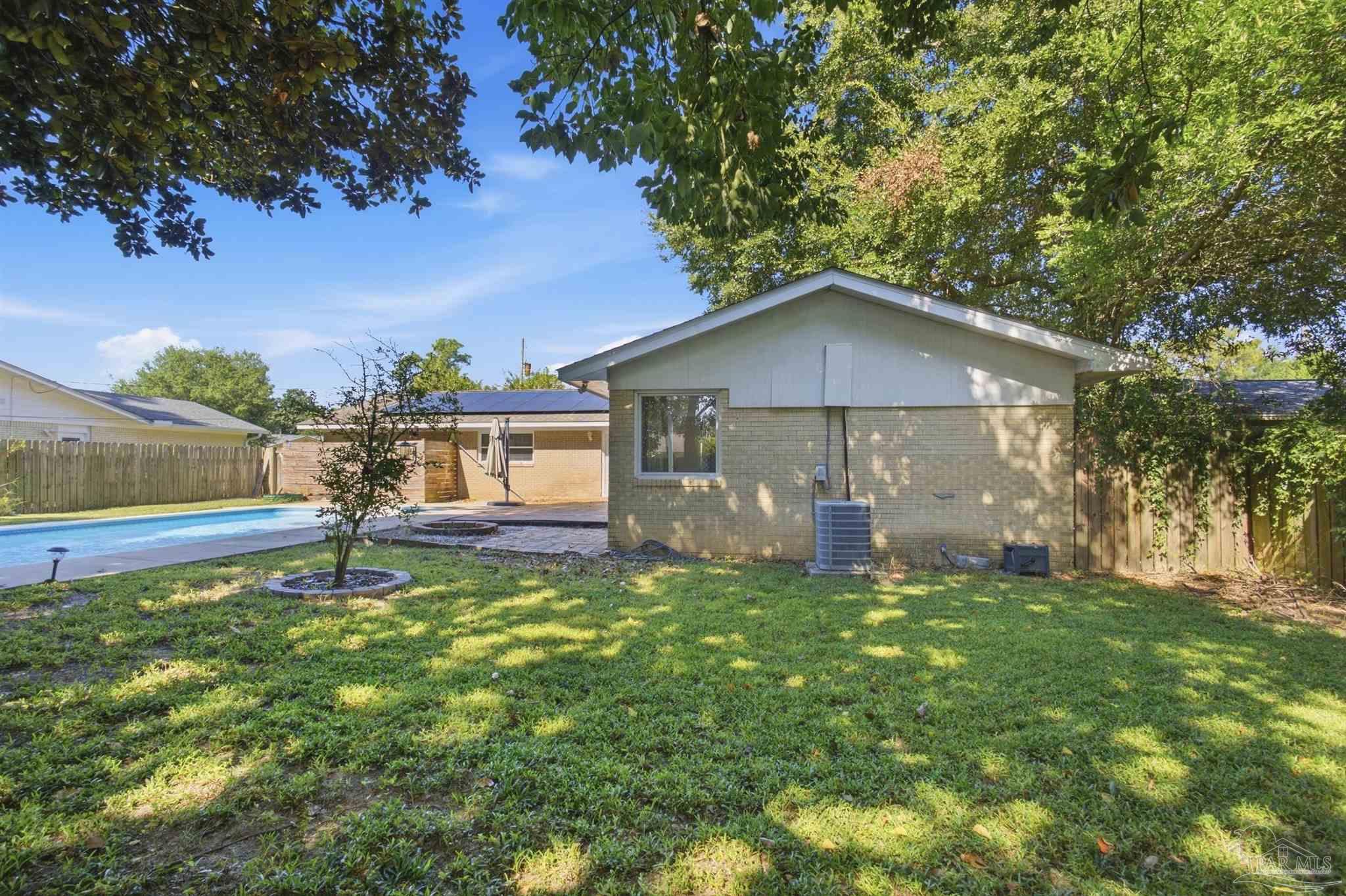 5570 Peachtree Court Pensacola FL 32504