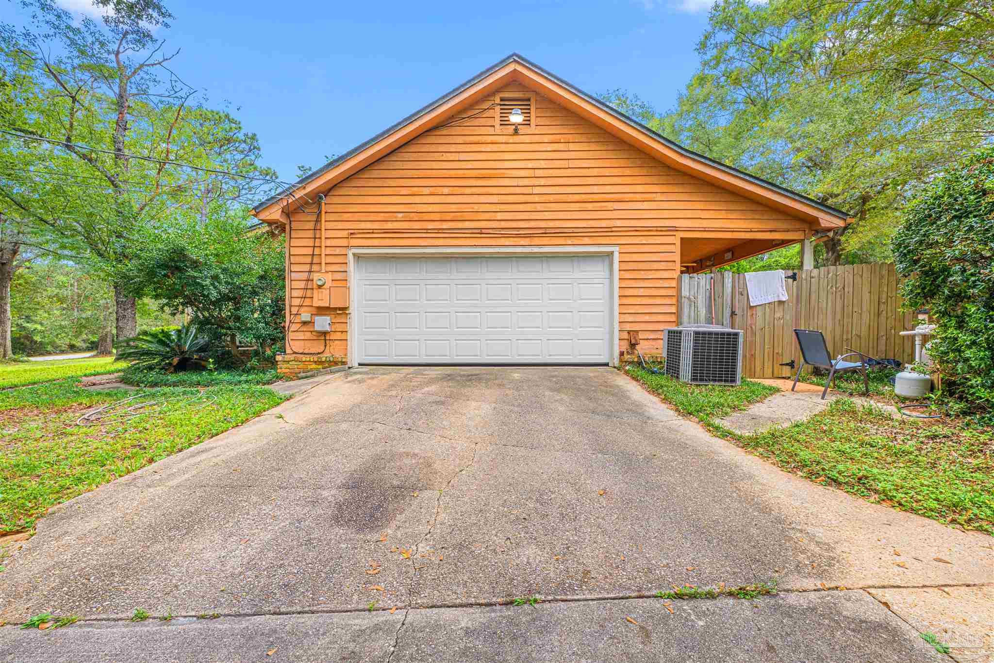 1906 Kathleen Avenue Cantonment FL 32533