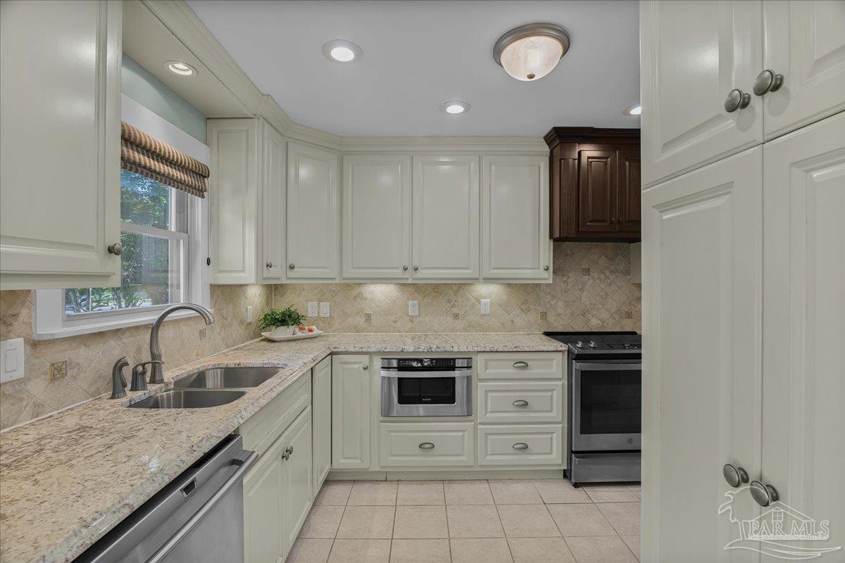 3003 E Gadsden Street Pensacola FL 32503