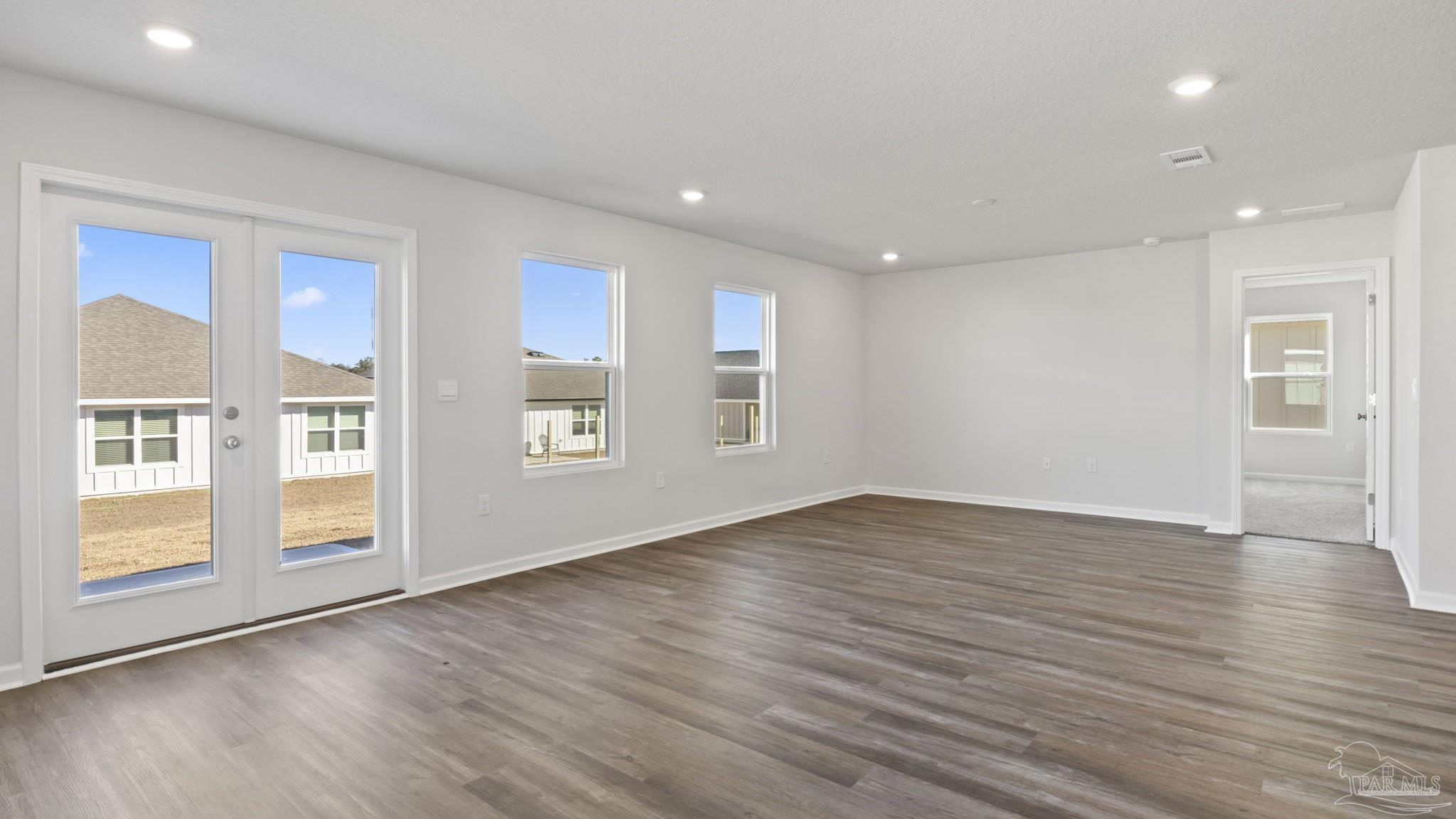 2067 Wiregrass Street Navarre FL 32566