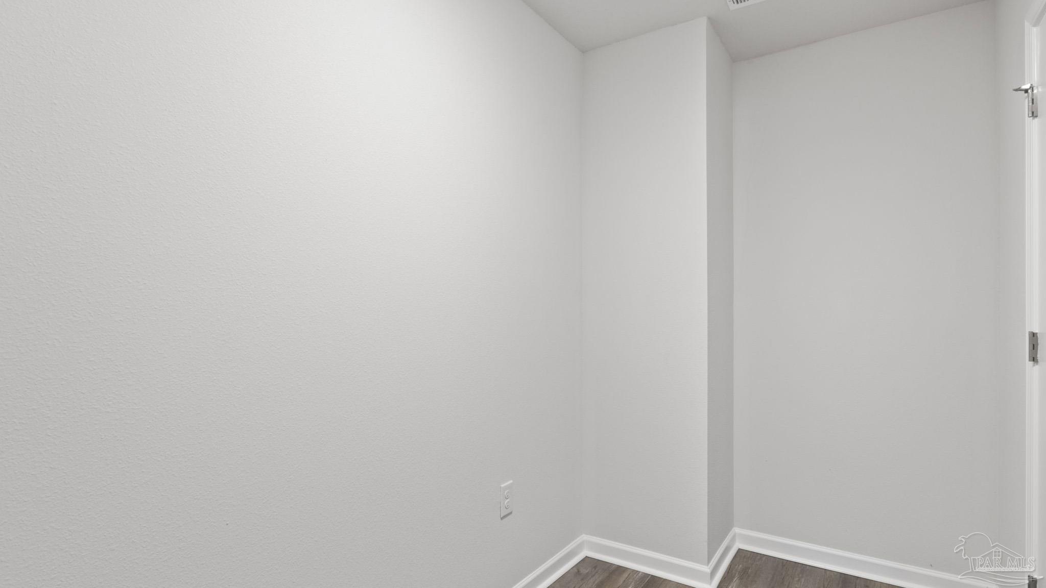 2067 Wiregrass Street Navarre FL 32566