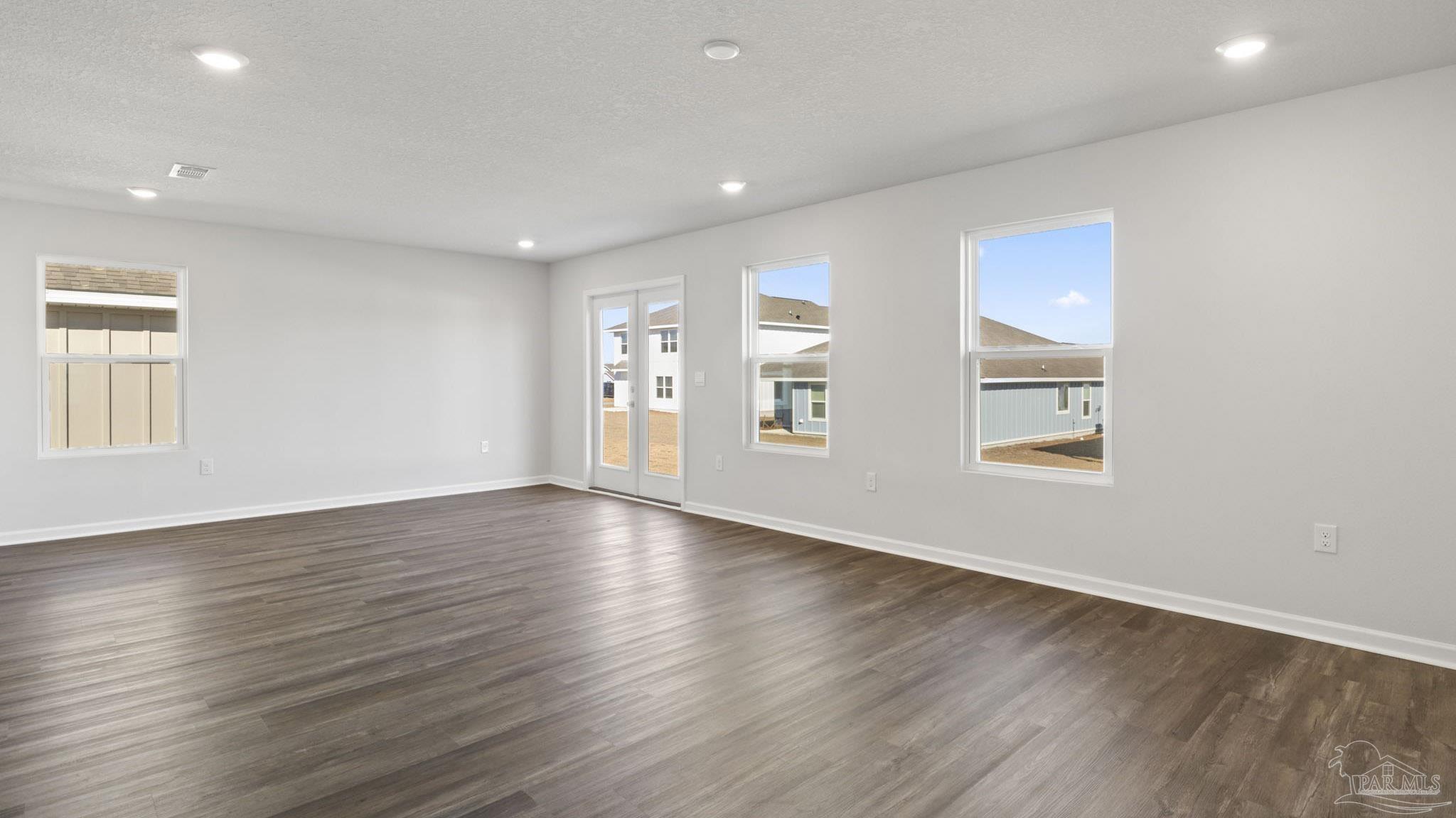 2067 Wiregrass Street Navarre FL 32566